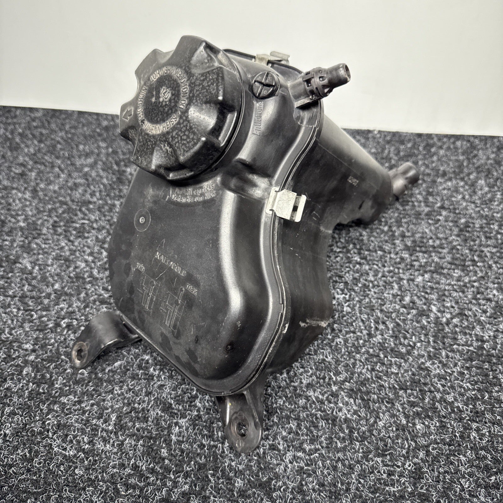 ☑️ 06-13 BMW E82 E88 E90 E92 E93 Radiator Expansion Tank Coolant Reservoir OEM