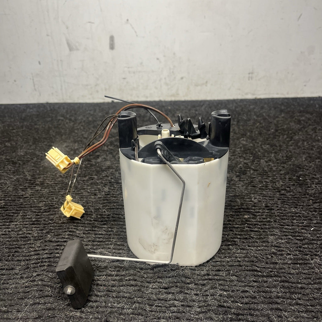 ☑️ 06-13 BMW E82 E88 E90 E91 E92 E93 128I 135I 328I 335I Fuel Pump Sending OEM