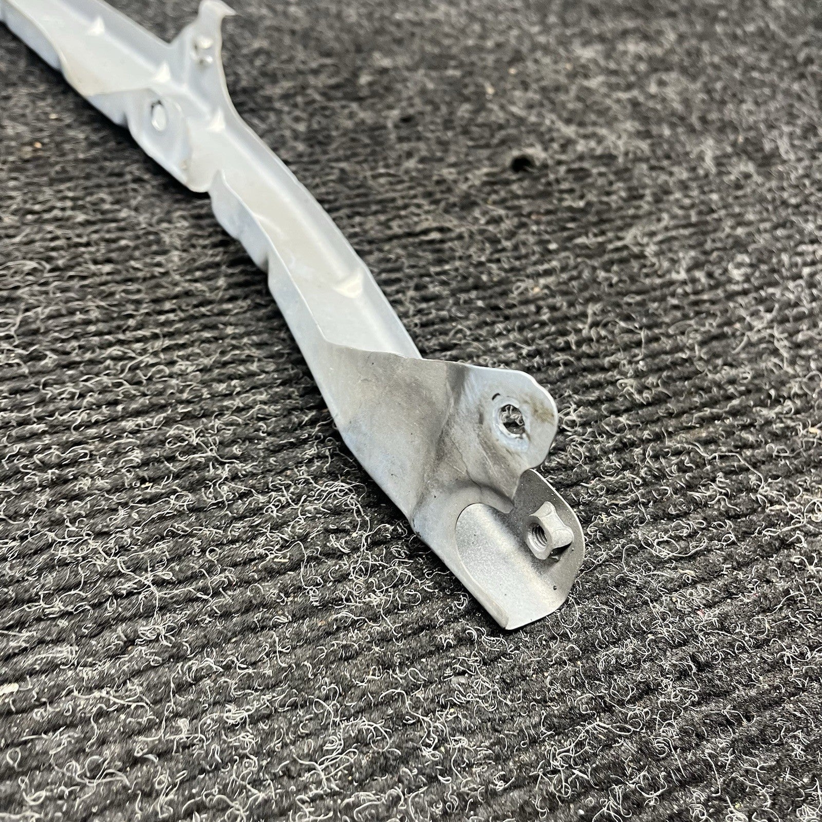 ☑️ 2013-19 Scion FRS Subaru BRZ 86 Front RH Right Side Fender Bracket OEM