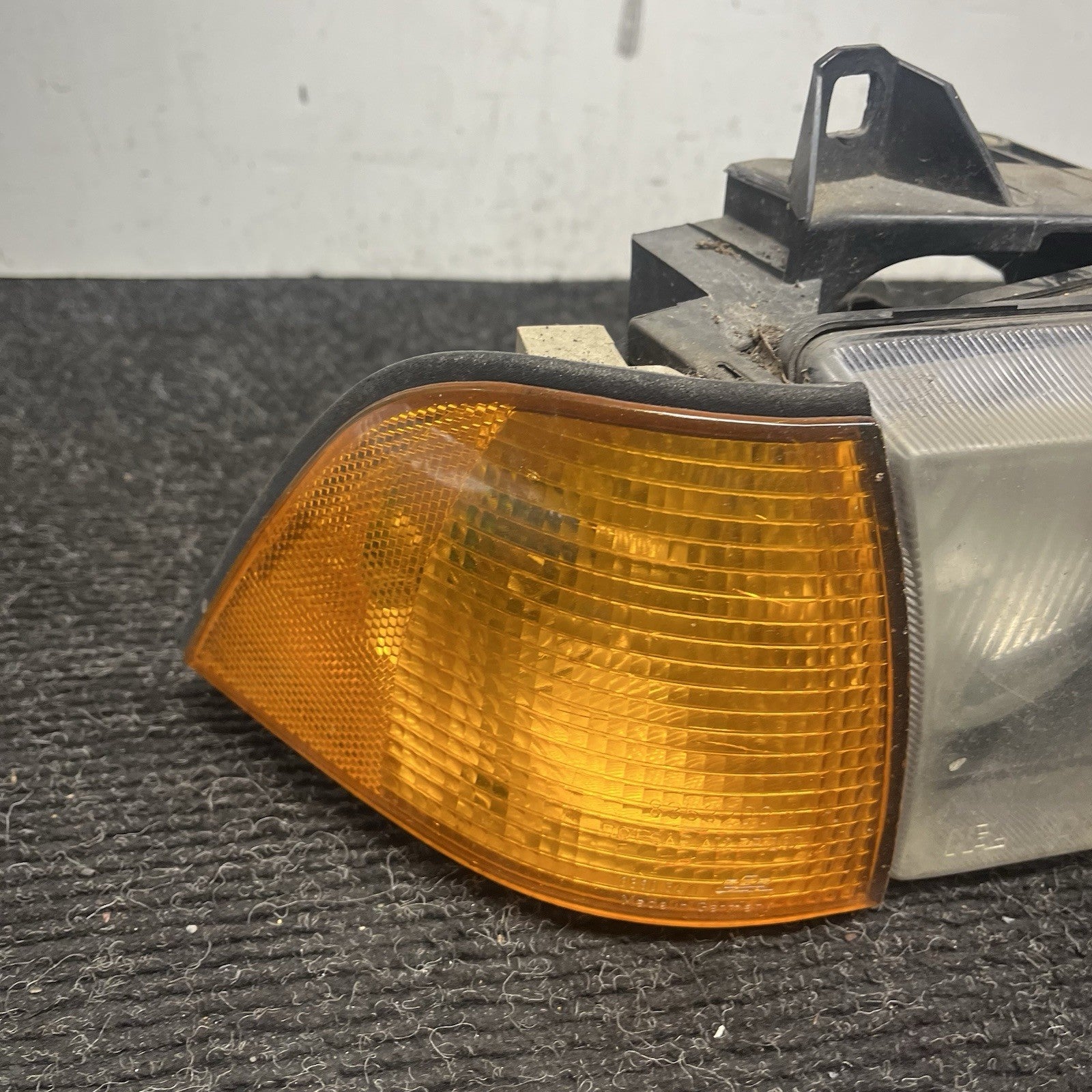 ☑️ 1992-1999 BMW 328I E36 Convertible Right Passenger Side Halogen Headlight OEM