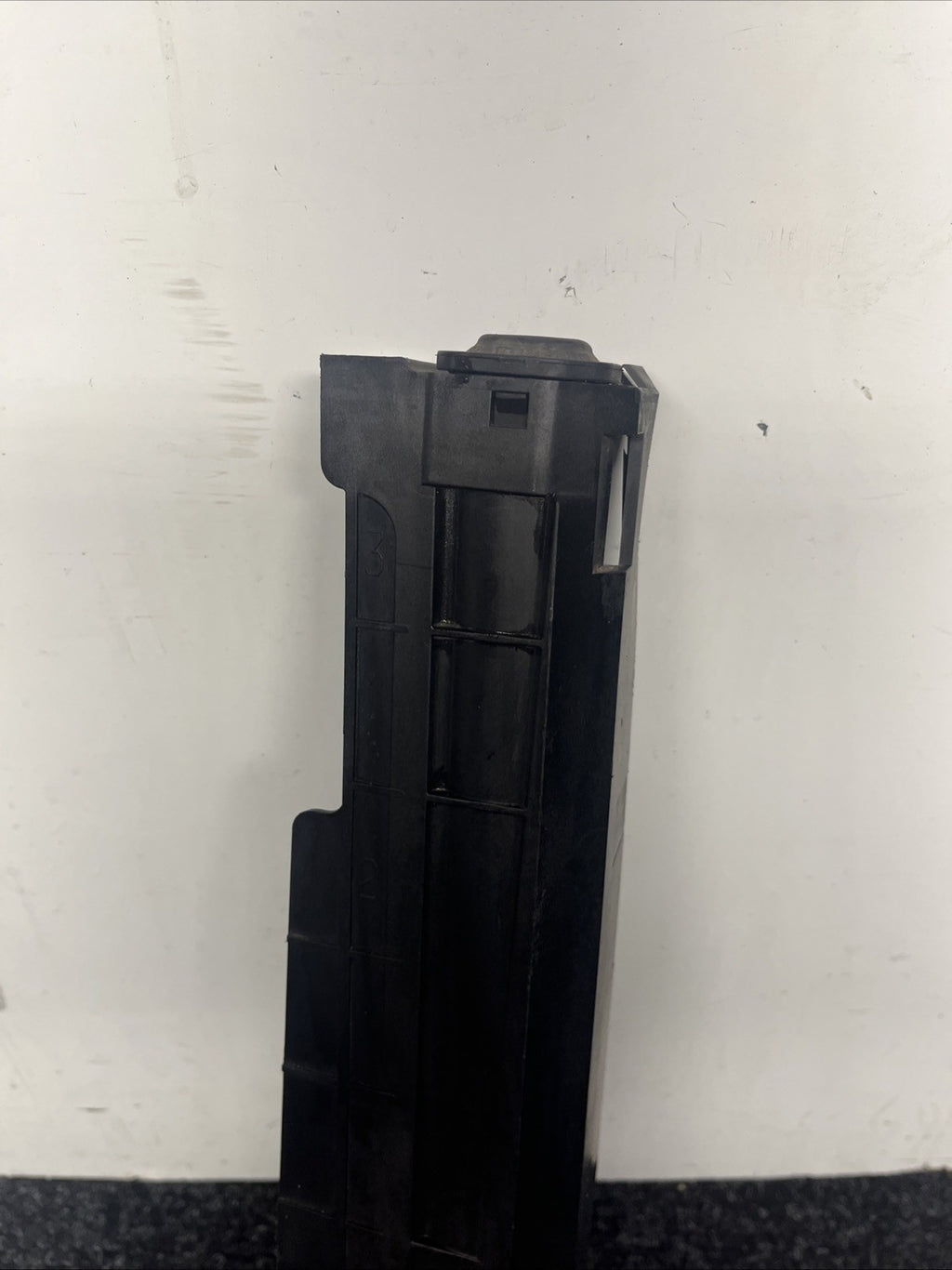 ☑️ OEM BMW F22 F30 F32 F36 328 335 Main Radiator Right Bracket Mount 7600537