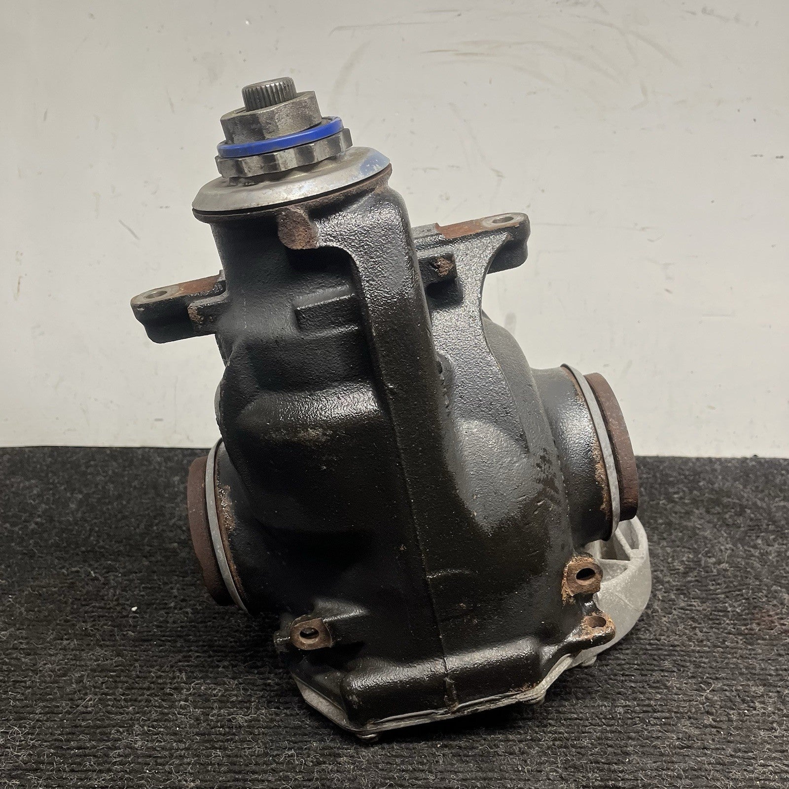 ☑️07-13 BMW E82 E88 E90 E92 135 335 Rear Axle Manual Differential 3.08 Ratio OEM