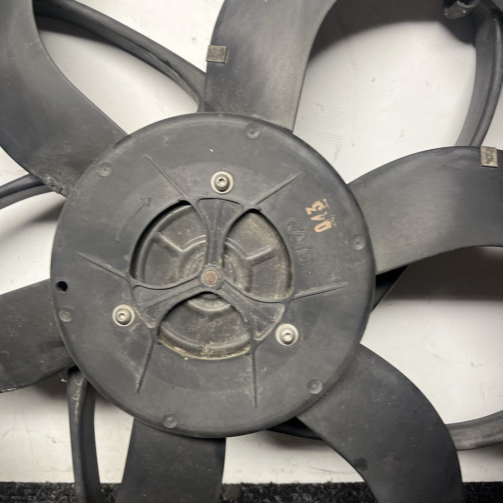 ☑️ BMW E85 Z4 3.0L M54 Engine Radiator Cooling Fan Automatic 600W OEM 113k Miles