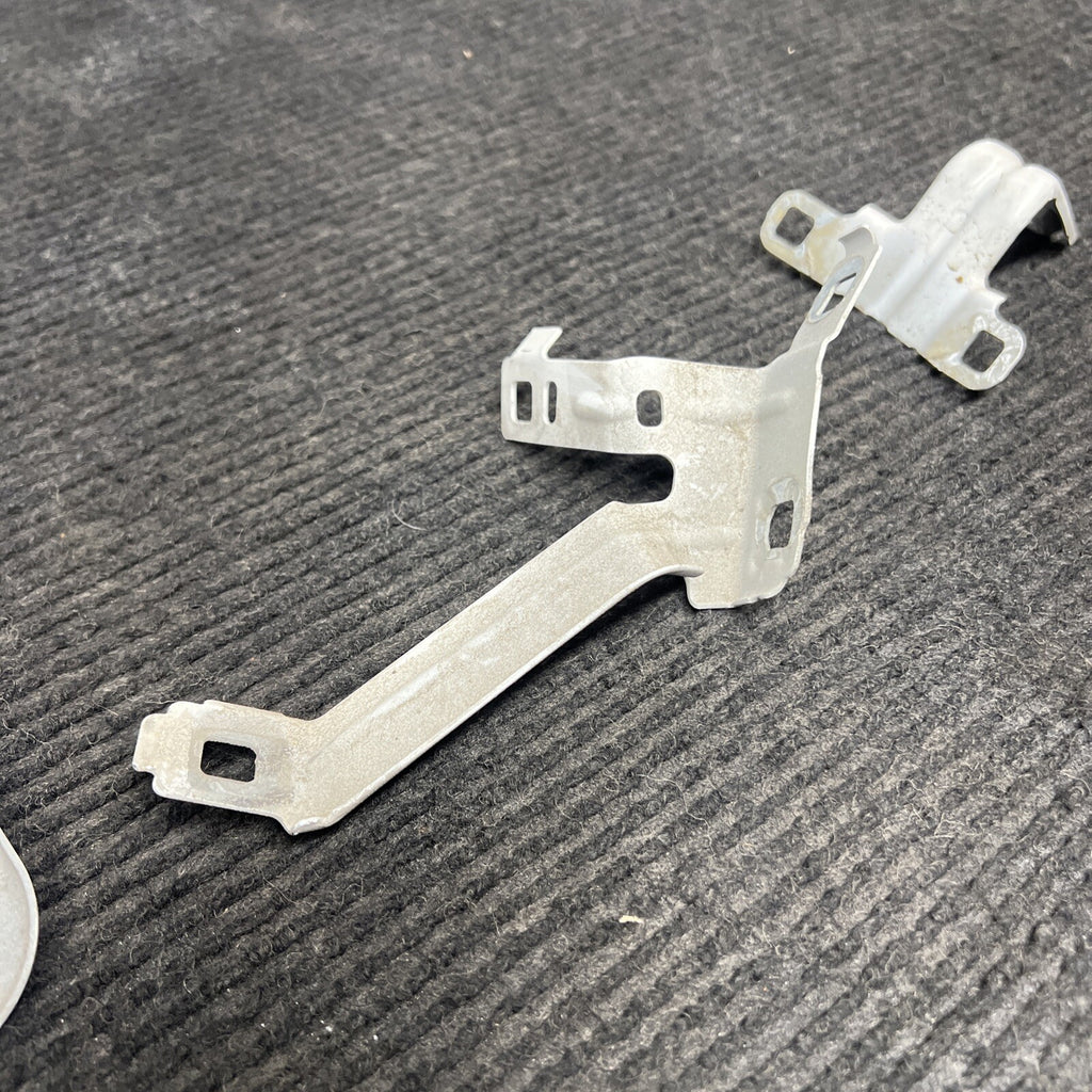 ☑️ 14-20 OEM BMW F22 F23 230 M235 Front Left Fender Wing Holder Brackets SET (3)