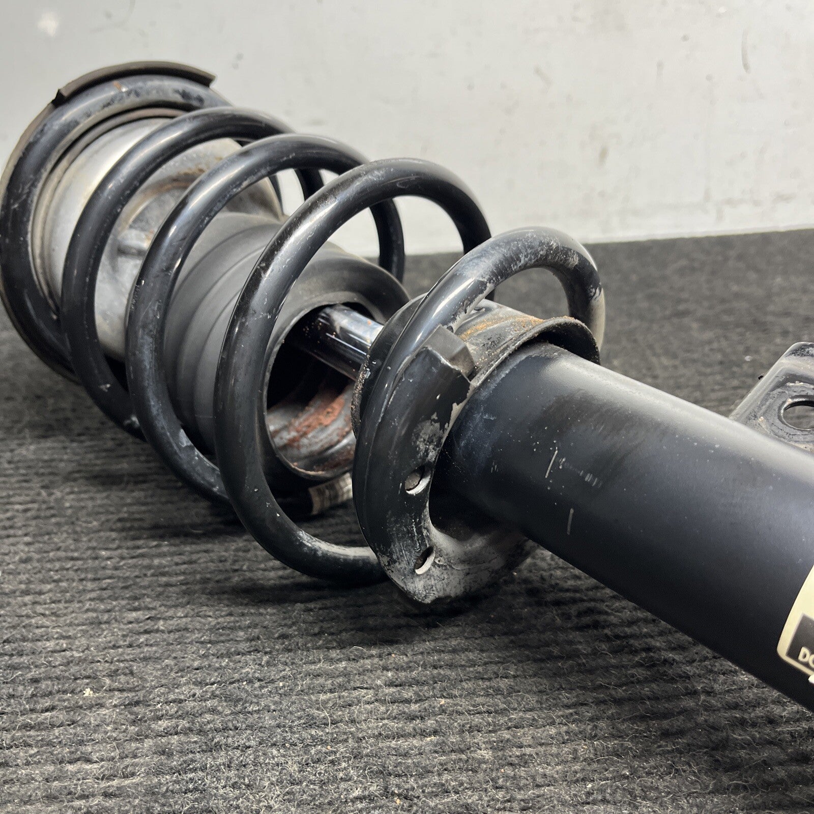 ☑️ 08-13 OEM BMW E88 Convertible 135 Front Driver Side M SPORT 76k Strut