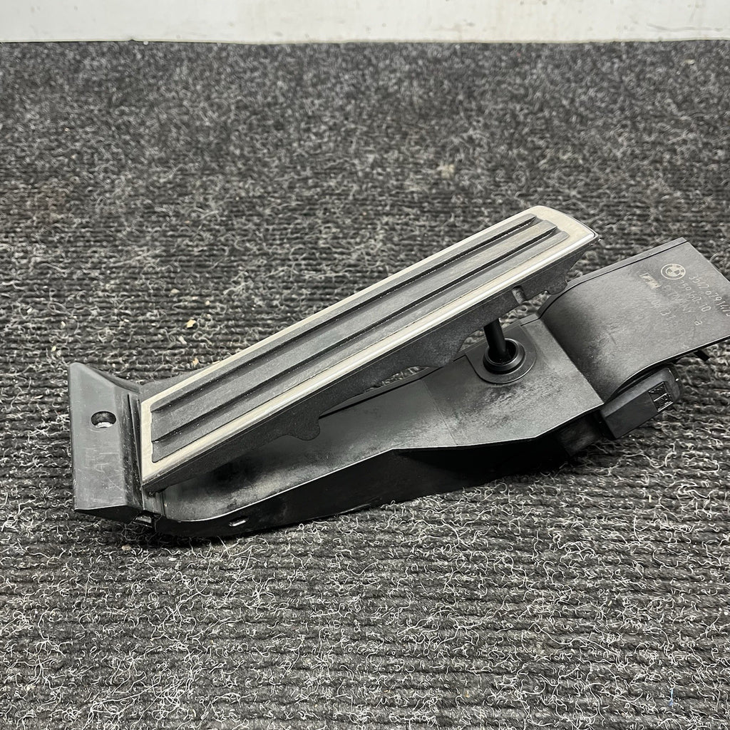 ☑️ OEM BMW E82 E88 E90 E92 E93 335is Accelerator Pedal Module Gas Pedal DCT
