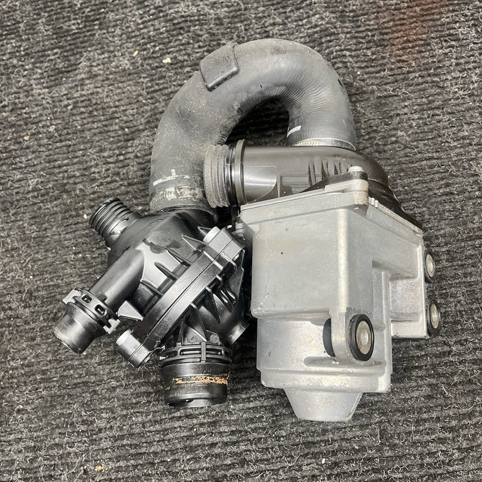 ☑️OEM BMW E82 E90 E92 F10 F13 N54 N55 Electric Water Pump W/ Thermostat 72K Mile