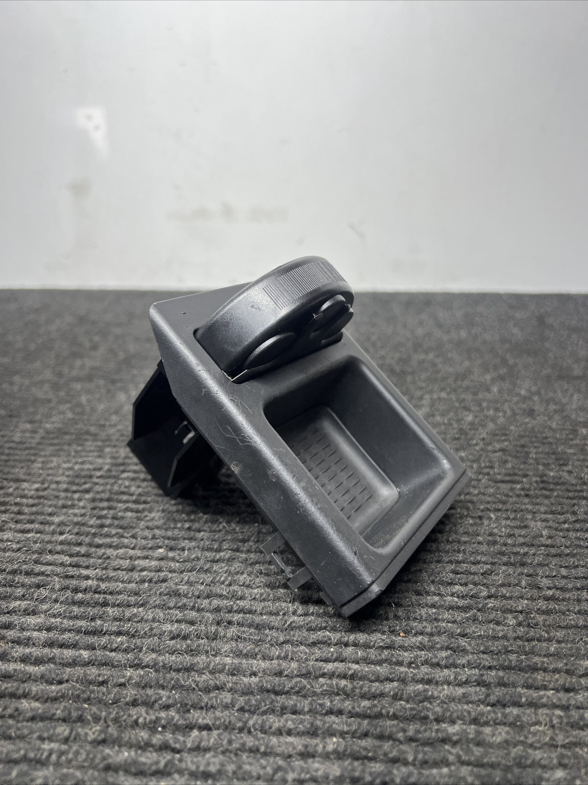 ☑️ BMW E46 NEW GENUINE CENTER CONSOLE STORAGE TRAY BLACK COIN BOX 8248505 99-05
