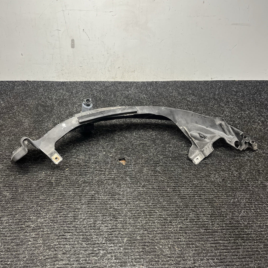 ☑️ 08-13 BMW E82 E88 135 Right Passenger Side Headlight Arm Bracket Mount