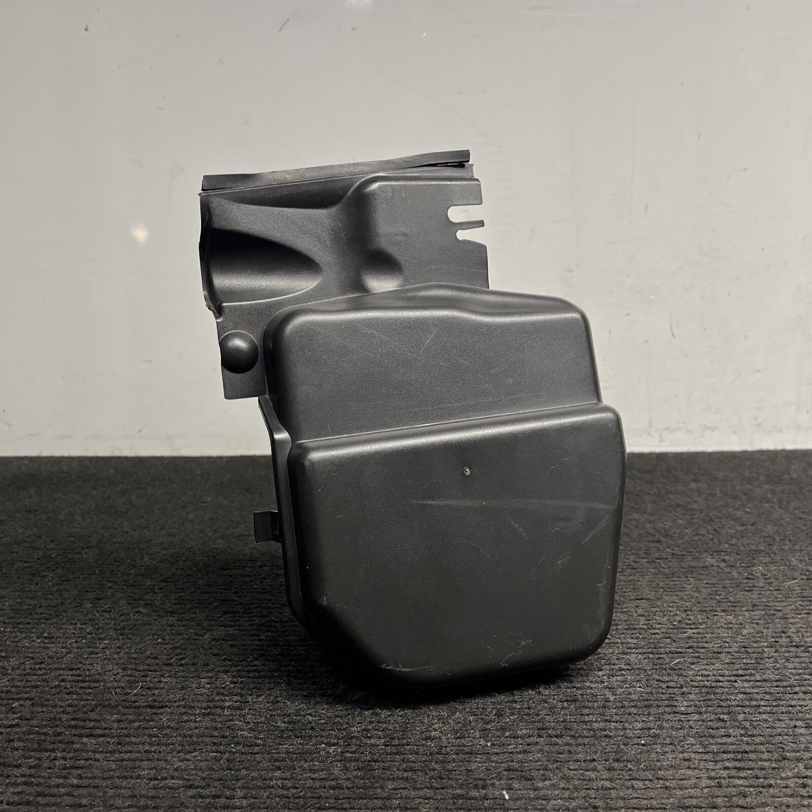 ☑️ 06-13 BMW E90 E92 RIGHT PASSENGER CABIN AIR DUCT HOUSING COVER OEM 6925018
