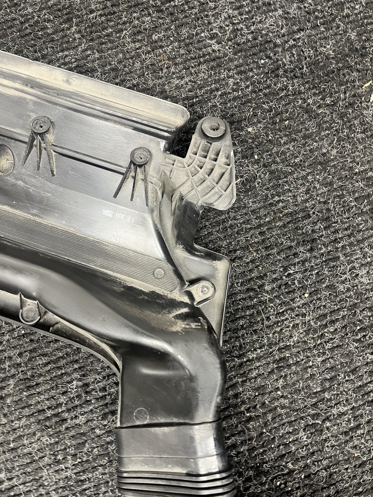 ☑️ 01-06 BMW E46 325i 325ci 330i 330ci 330xi Upper Radiator Air Duct OEM