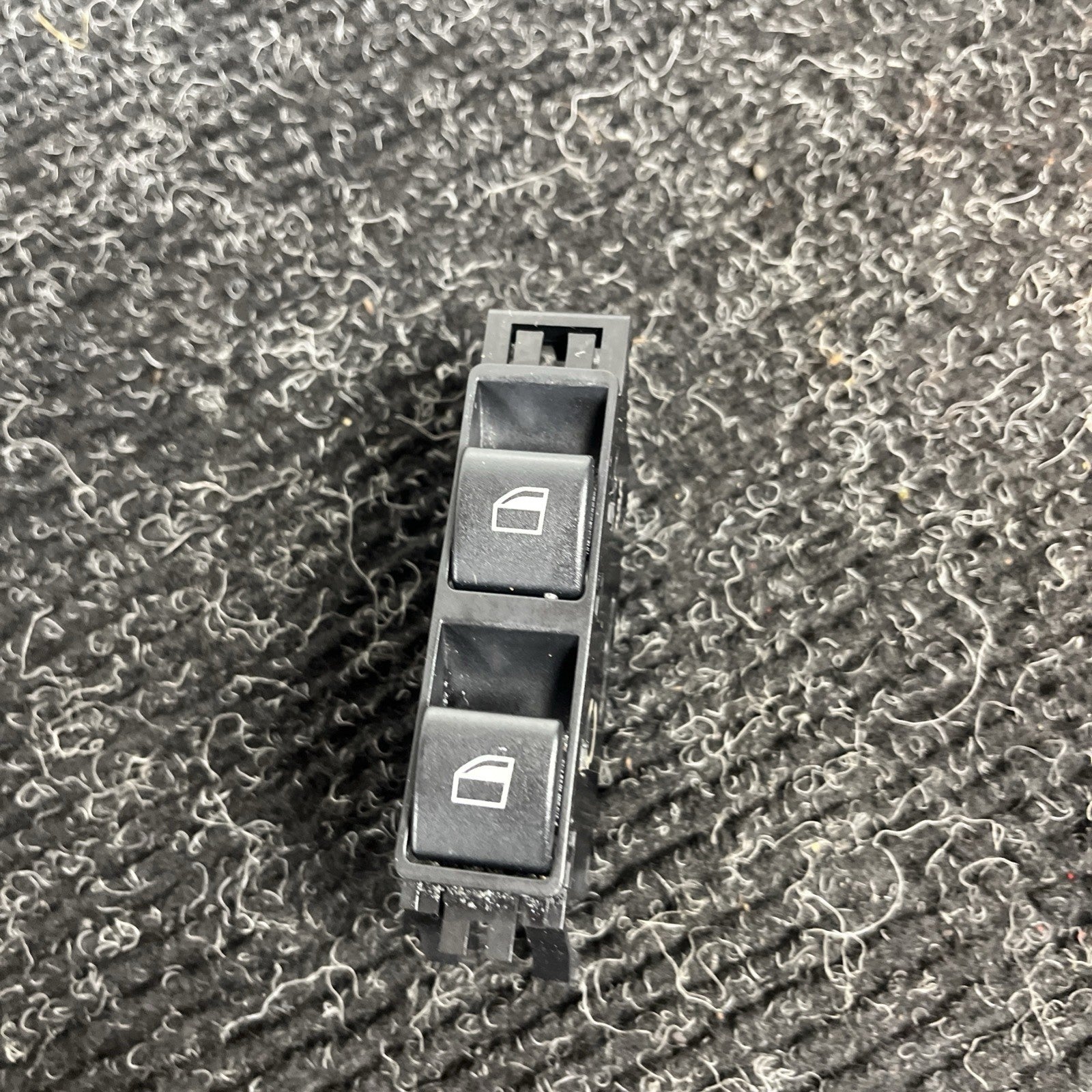 ☑️ BMW E46 330 325 323 PASSENGER WINDOW CONTROL SWITCH 6902178