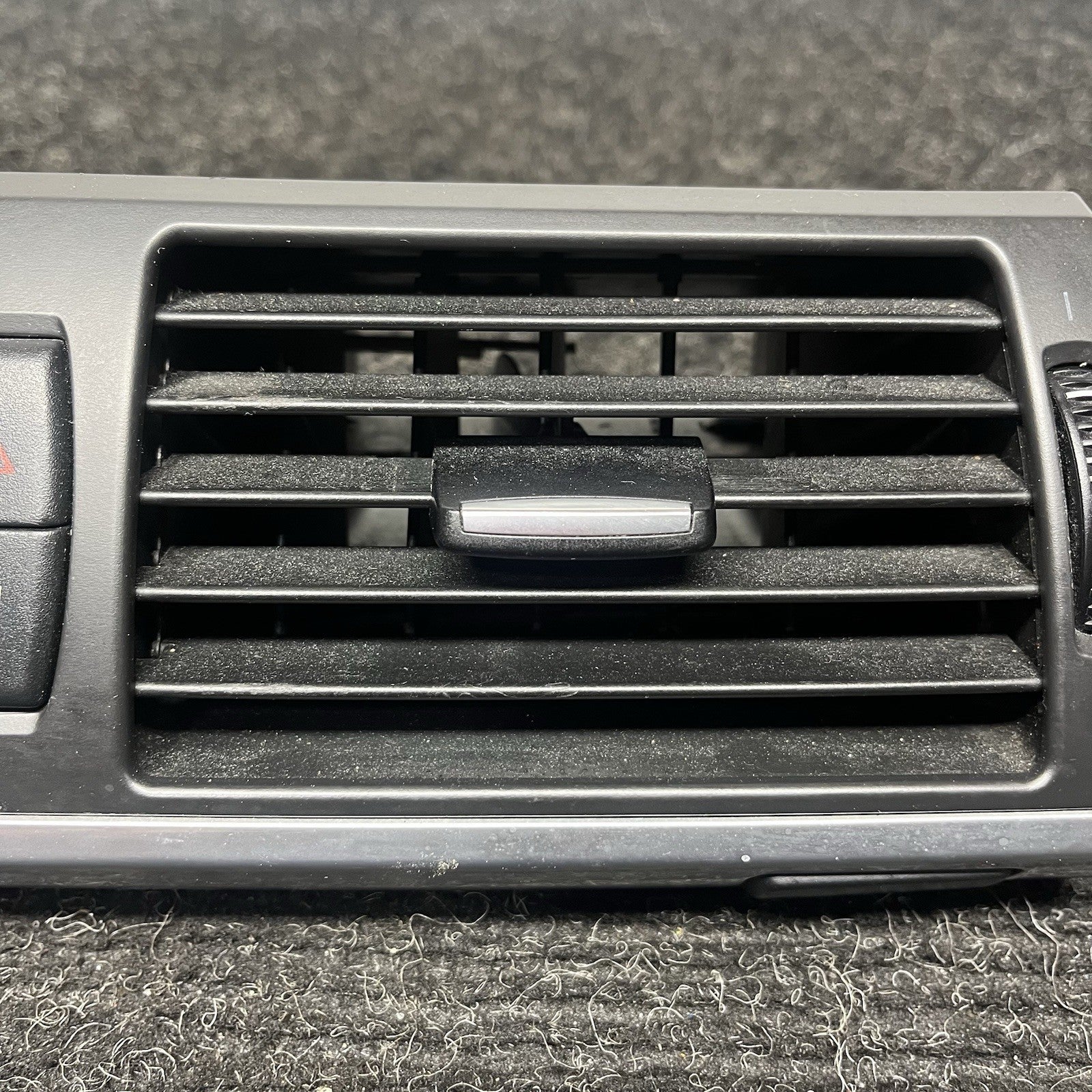 ☑️ 2007-2013 BMW X5 X6 E70 E71 Center Dash Air Vent 64229210705 OEM