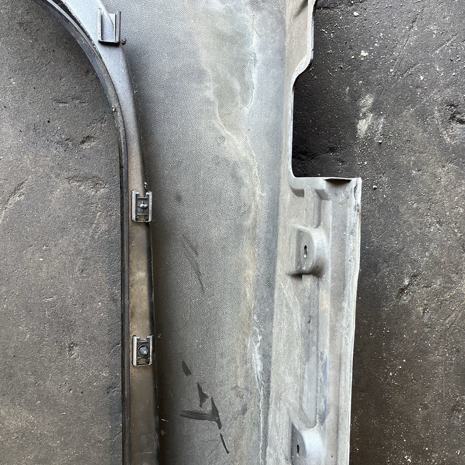 ☑️ 03-08 BMW E85 Z4 RIGHT SIDE SKIRT ROCKER PANEL MOLDING TITAN SILVER OEM