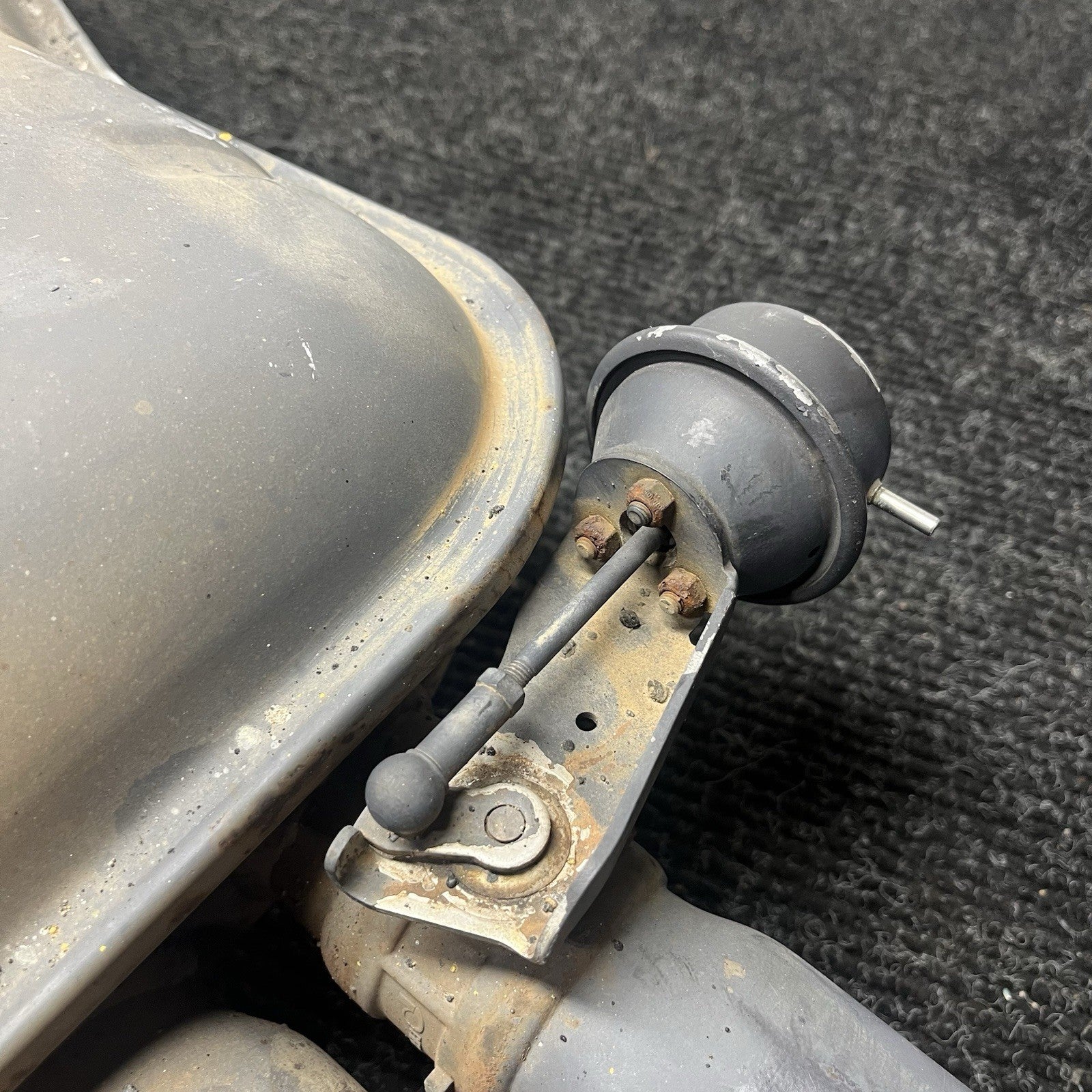 ☑️ 96-99 BMW E36 328i SEDAN M52 REAR EXHAUST MUFFLER W EXHAUST FLAP OEM