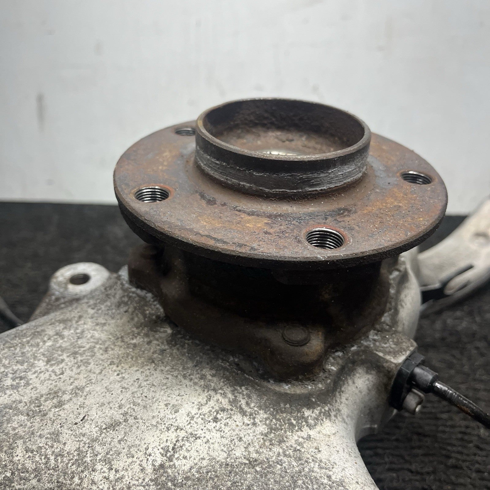 ☑️ OEM BMW E70 F15 F16 X5 X6 Front Right Passenger Spindle Hub Knuckle Bearing