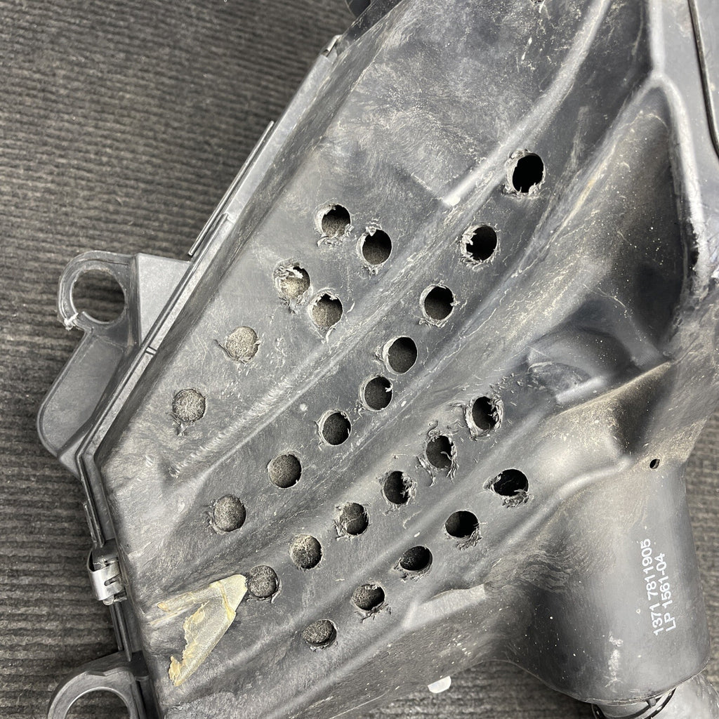 ☑️ 09-11 OEM BMW E90 335d M57 Diesel Engine Air Filter Housing Intake Silencer