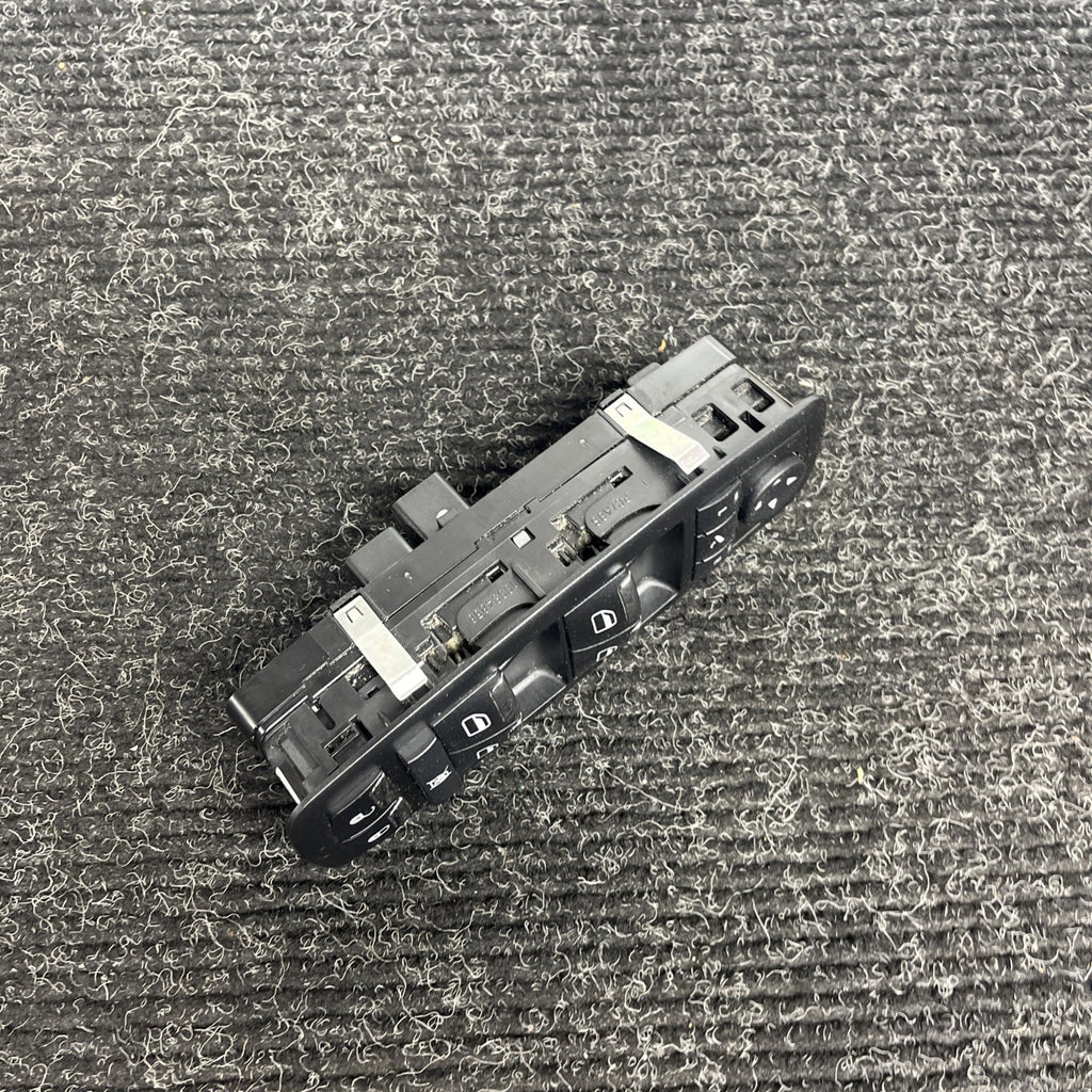 ☑️ 14-24 Maserati Ghibli Front Left Door Window Switch Control Module OEM