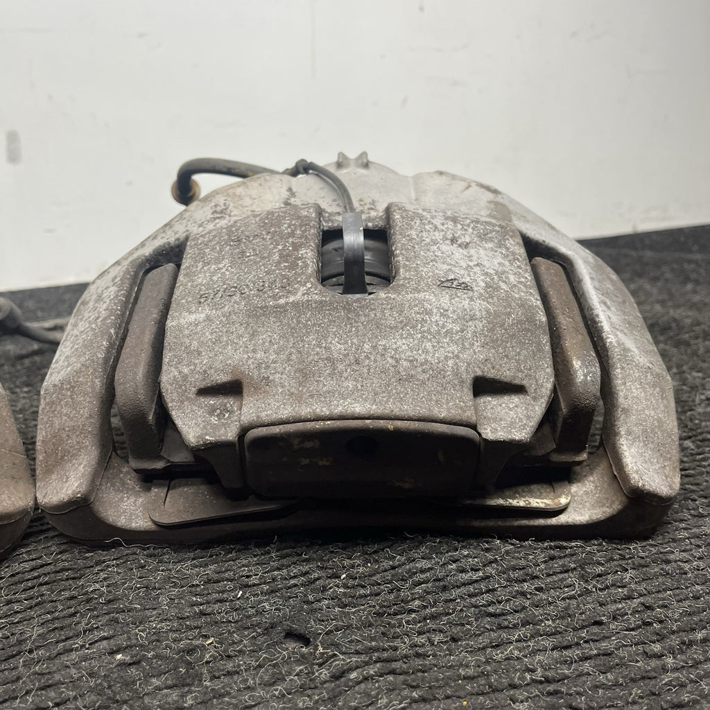 ☑️ 06-11 E90 E91 E92 E93 E84 335 Z4 BMW 335i Front Brake Caliper Set OEM