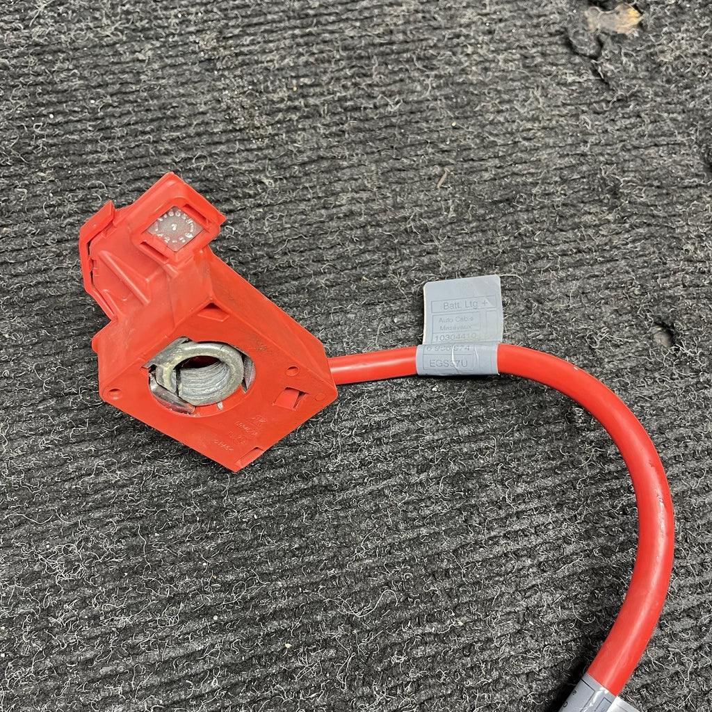☑️ 06-13 BMW E82 E90 E92 M3 335i Battery Plus Pole Terminal Positive Cable OEM