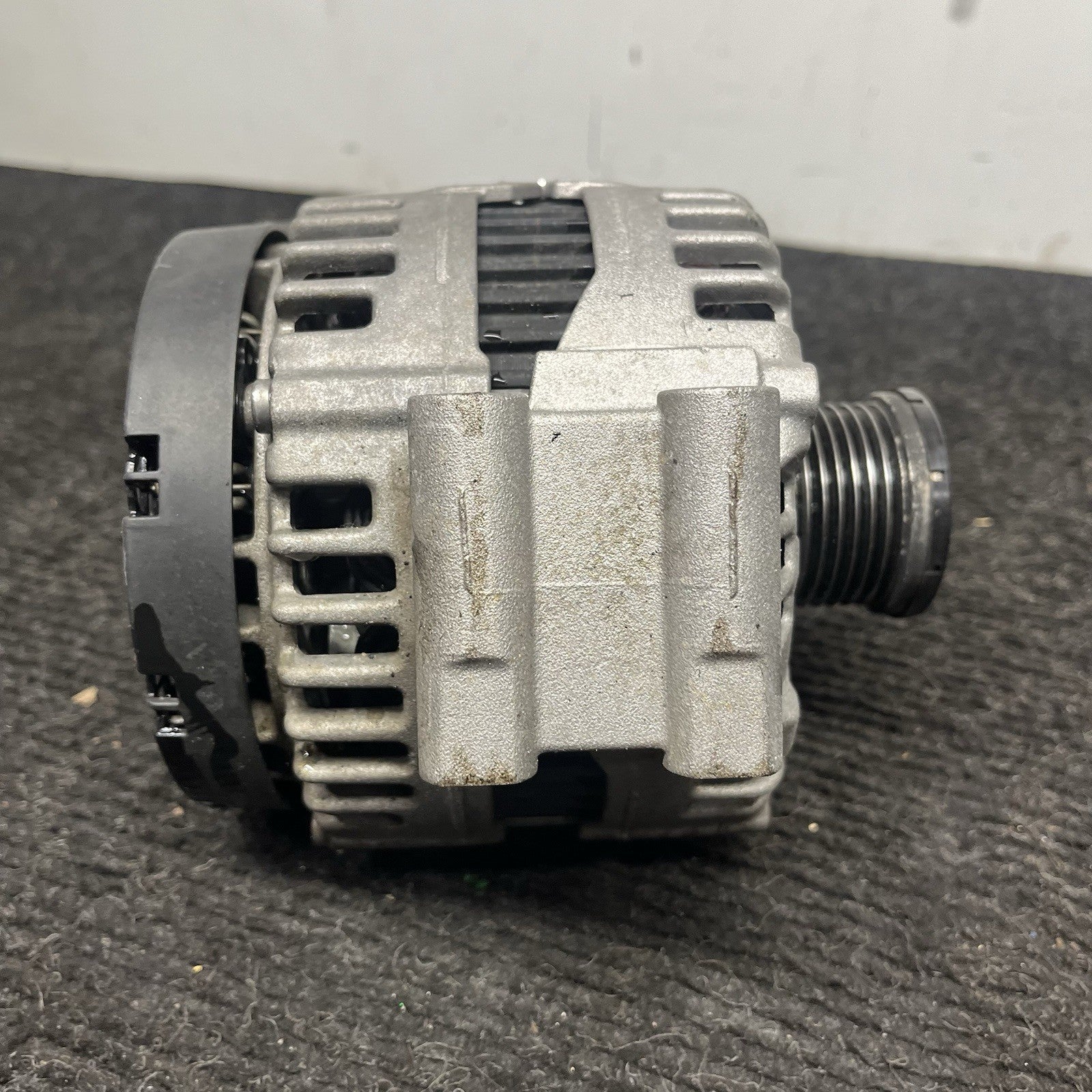 ☑️ BMW E82 E88 E90 E92 E93 335 N54 Charging Alternator Generator 180A BOSCH