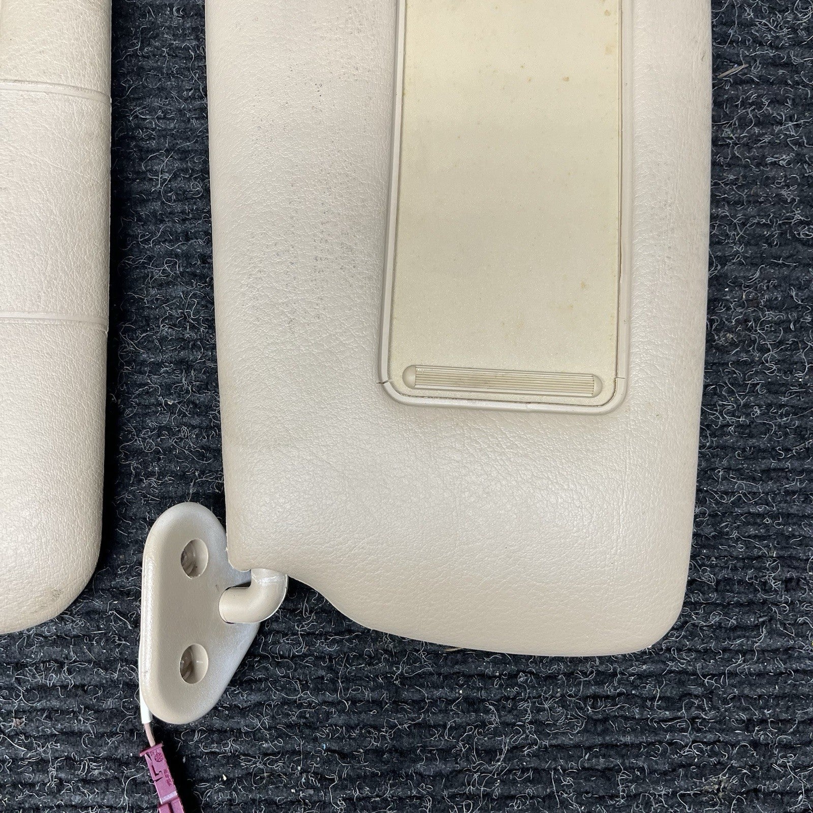 ☑️ OEM BMW E46 325i 330i Sun Visor Left Right Pair Tan 2001-2005 Sedan Coupe