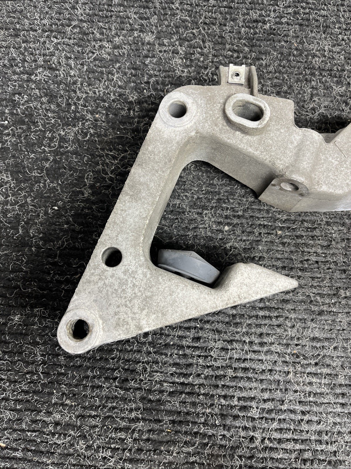 ☑️ 06-19 BMW E92 F30 F32 328XI 335XI 428XI AWD Transmission Mounting Bracket OEM