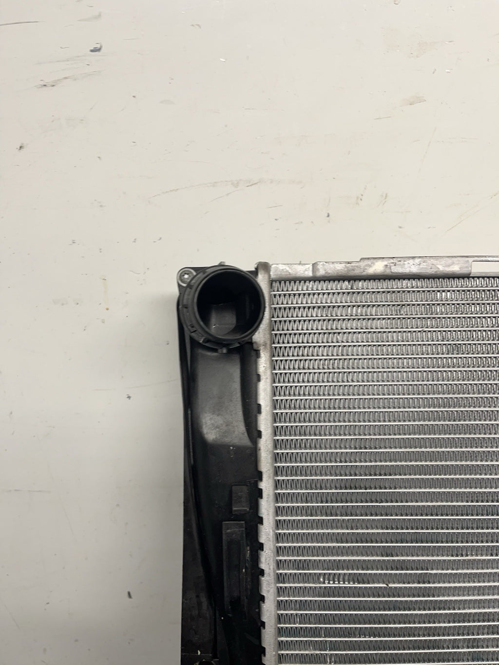 ☑️ 07-13 BMW E92 N54 335i RADIATOR M/T MANUAL TRANSMISSION W CONDENSER OEM