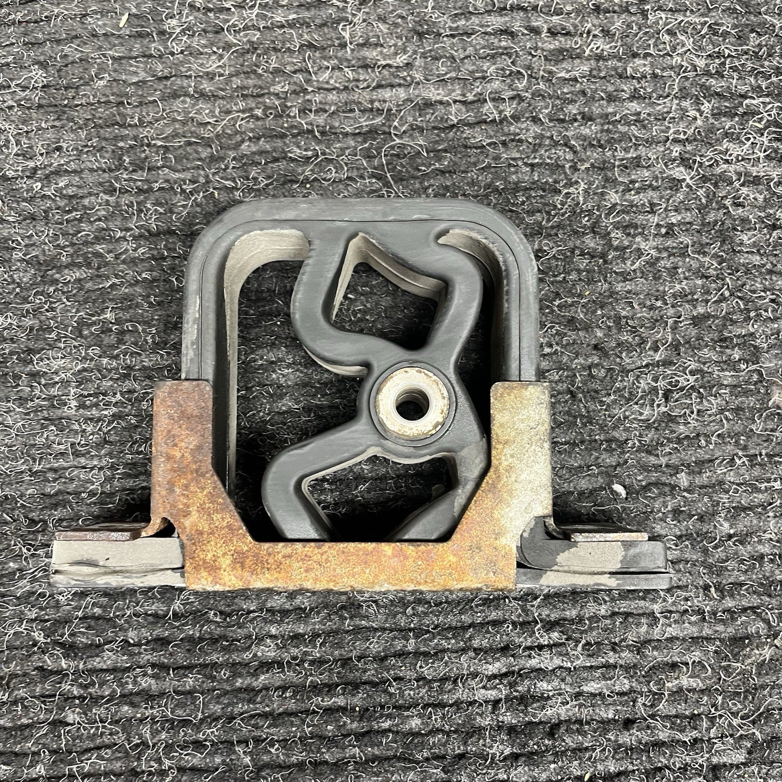☑️ 95-13 BMW E36 E46 E90 E92 E93 M3 Exhaust Muffler Hanger Rubber OEM 1401797