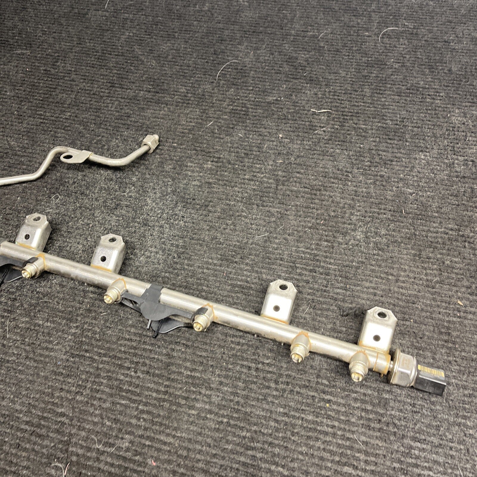 ☑️ 2007-2013 BMW N54 135i 335i 335xi 535i HIGH PRESSURE FUEL INJECTOR RAIL OEM