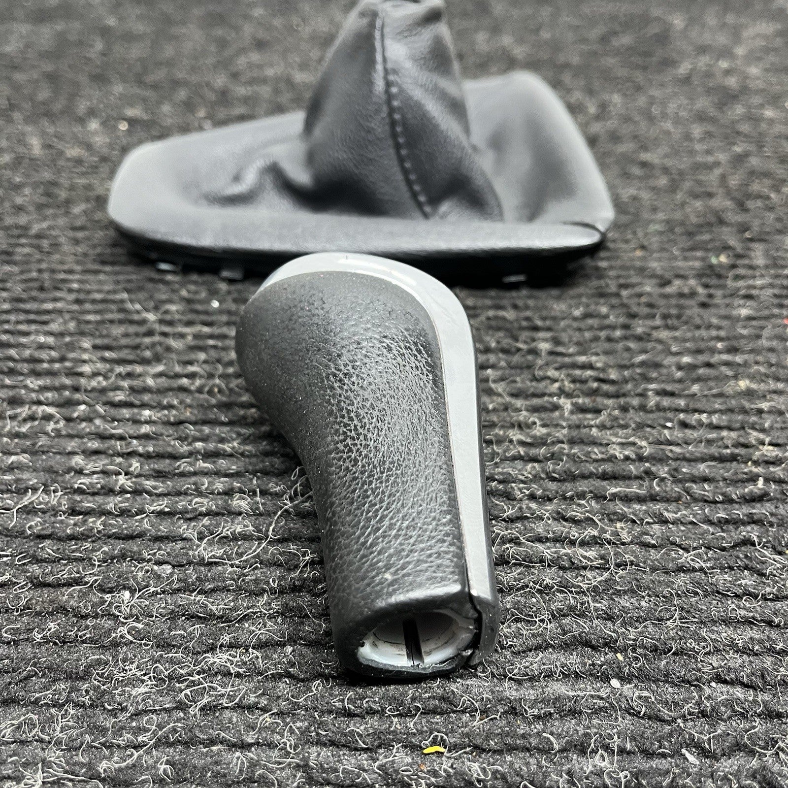 ☑️ 07-13 OEM BMW E92 E93 MT Manual Transmission Shifter Leather Boot w/ Knob
