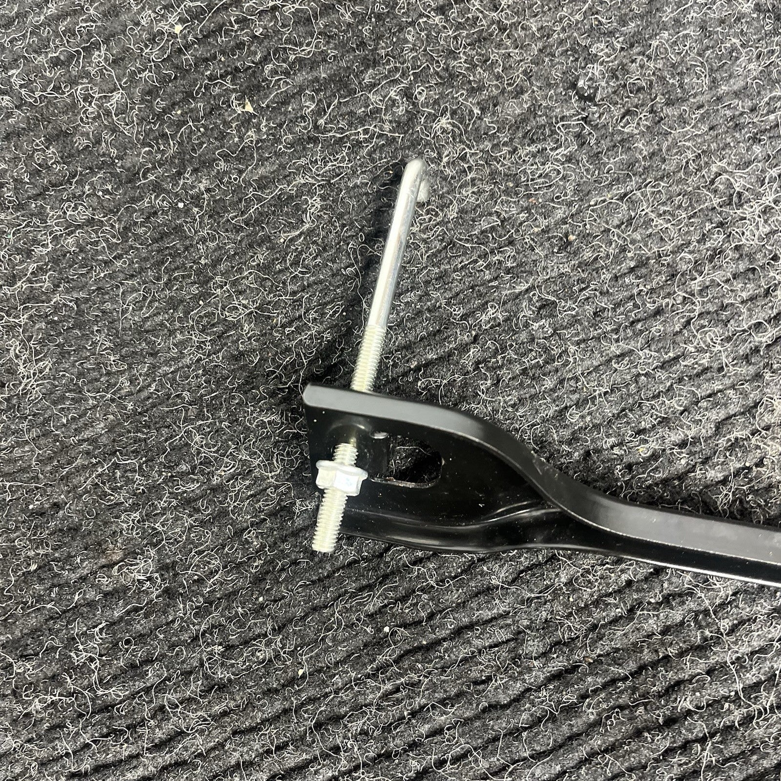 ☑️ 2013 Scion FRS Subaru BRZ 86 Battery Tie Down Bracket Assy OEM 7729