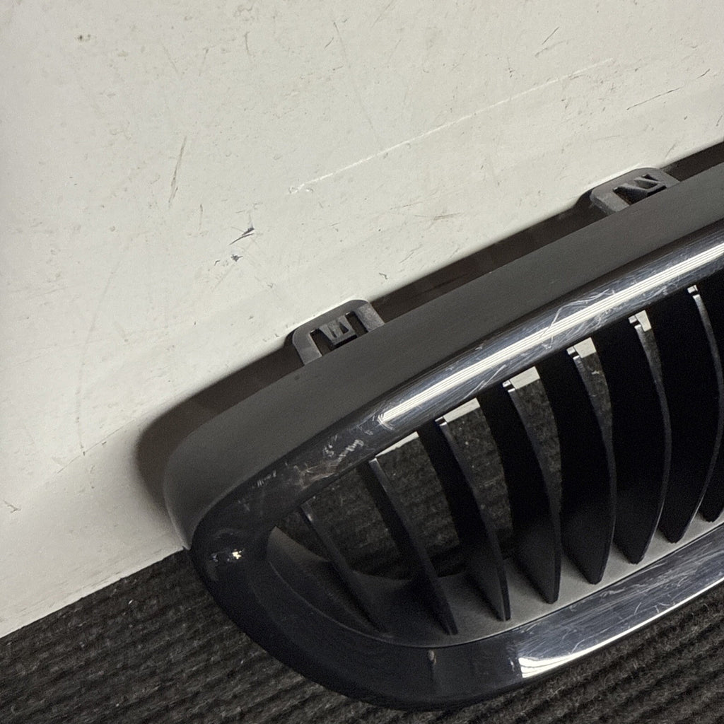 ☑️ 07-10 BMW E92 E93 328I 335I SET FRONT BUMPER LEFT & RIGHT KIDNEY GRILLE OEM