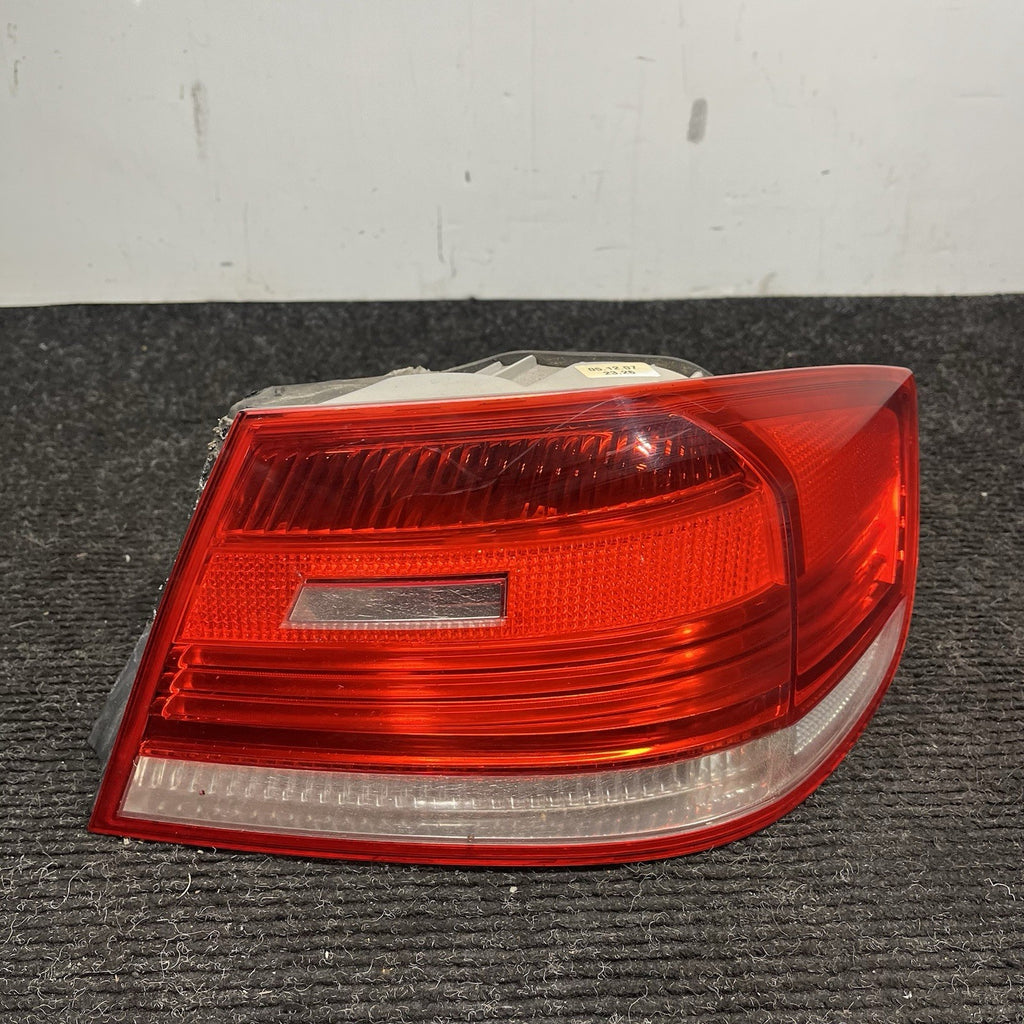 ☑️07-10 BMW E92 Coupe Right Side Outer Tail Light Taillight Lamp Pre-LCI 7174404