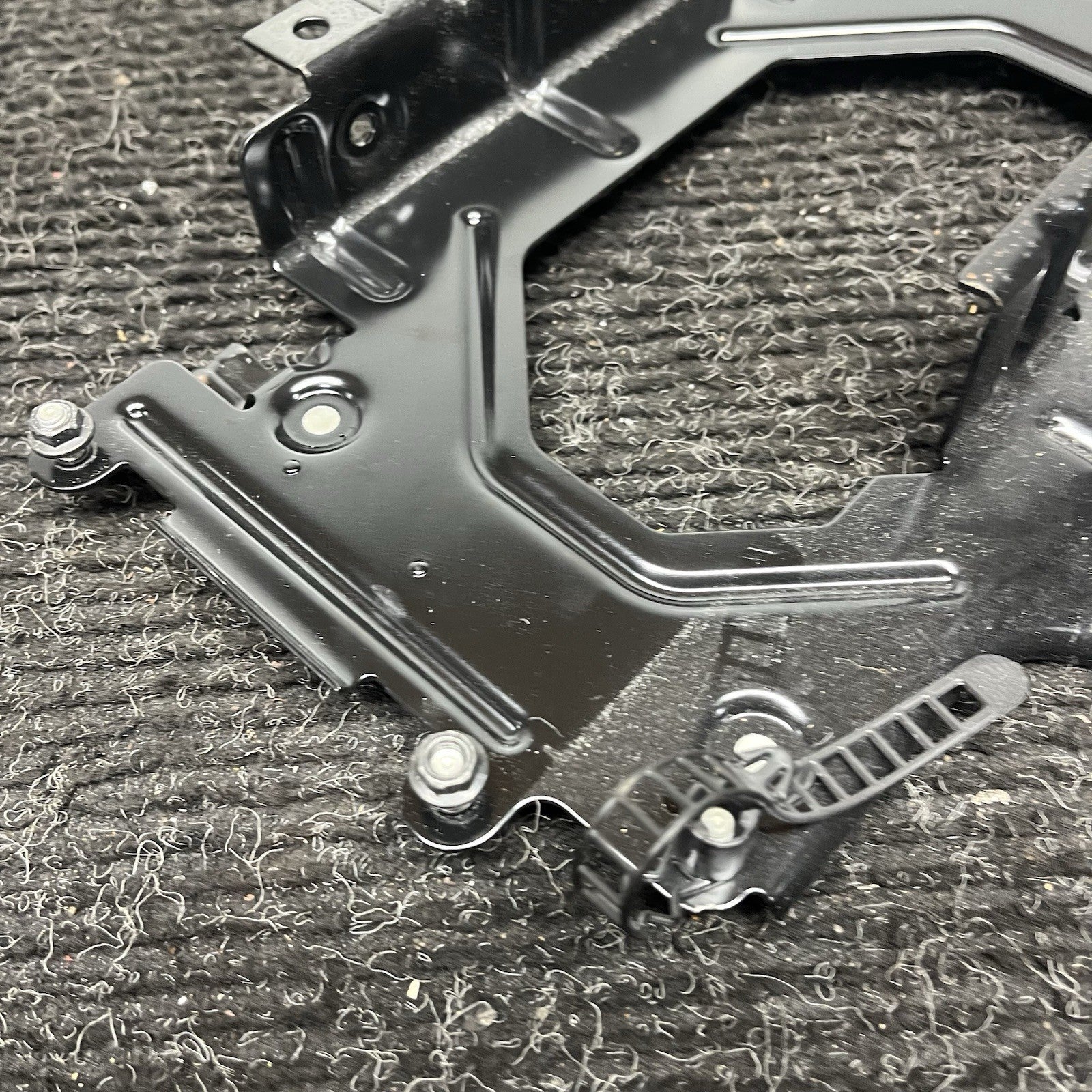 ☑️ 07-13 BMW 335i 335xi 328xi E90 E92 Telematics Module Bracket Holder 9135687