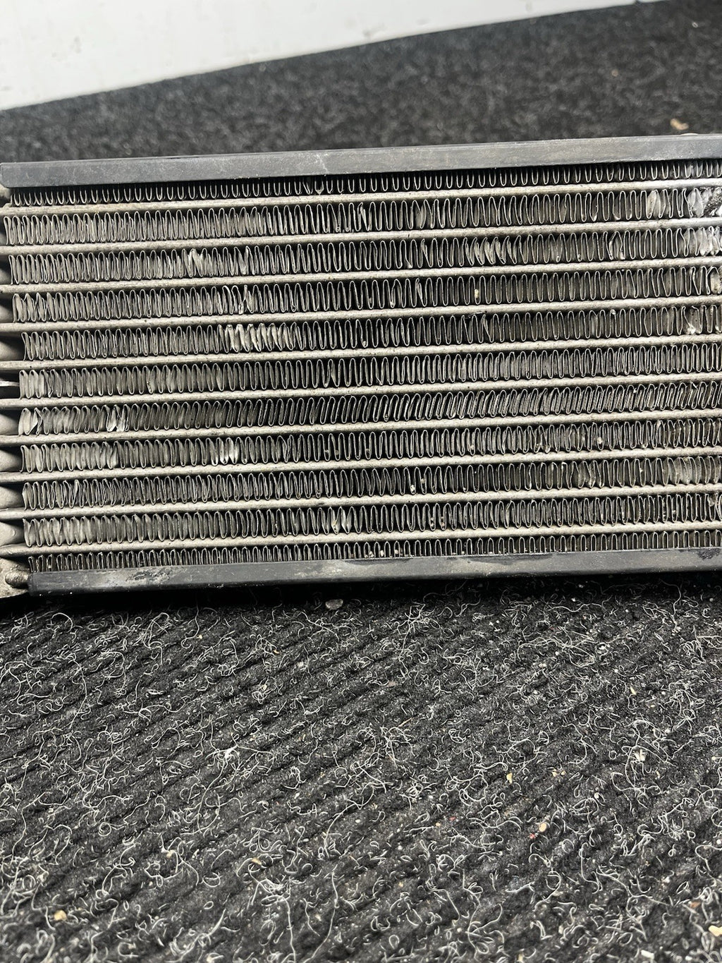 ☑️ 2008-2013 BMW E82 E88 E90 E92 E93 135i 335i N54 Factory Engine Oil Cooler OEM
