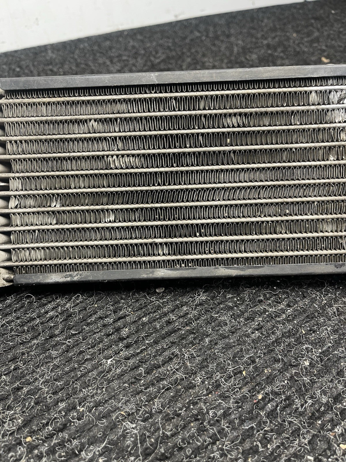 ☑️ 2008-2013 BMW E82 E88 E90 E92 E93 135i 335i N54 Factory Engine Oil Cooler OEM