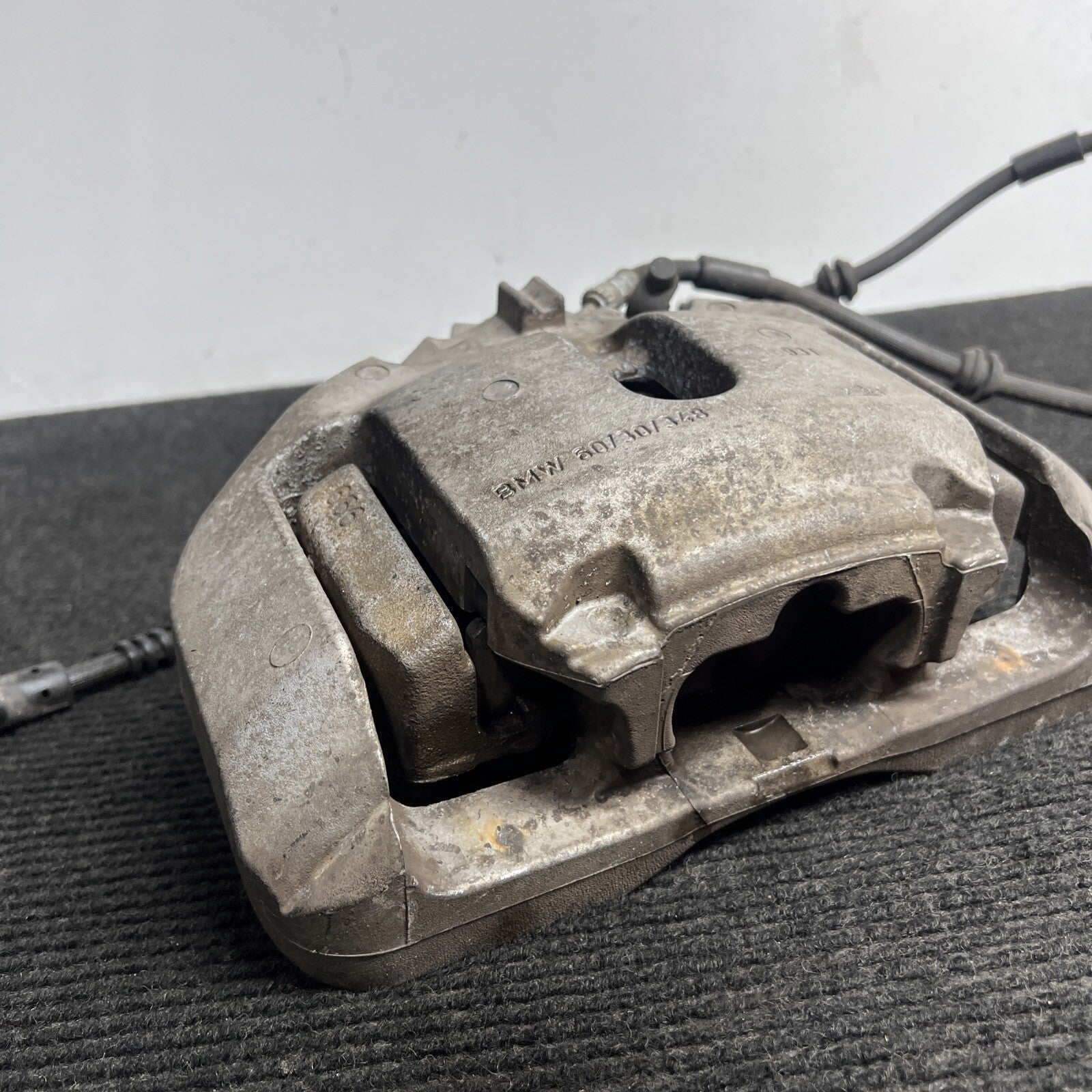 ☑️ 10-18 OEM BMW F07 F10 F12 F13 F01 F02 Front Left & Right Brake Calipers Pair