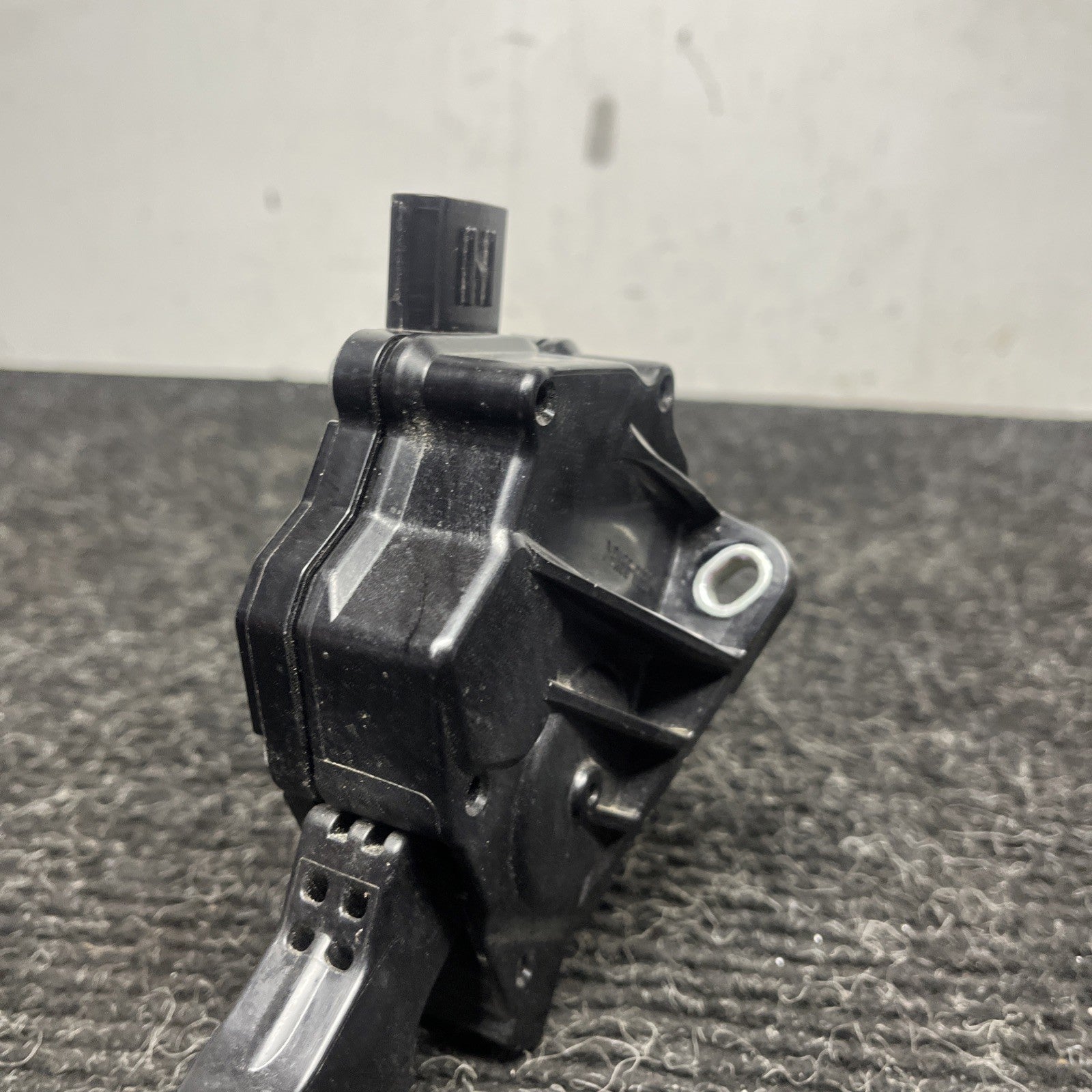 ☑️ 15-21 Subaru WRX STI Gas Pedal Throttle Accelerator Sensor 36010FJ071 OEM