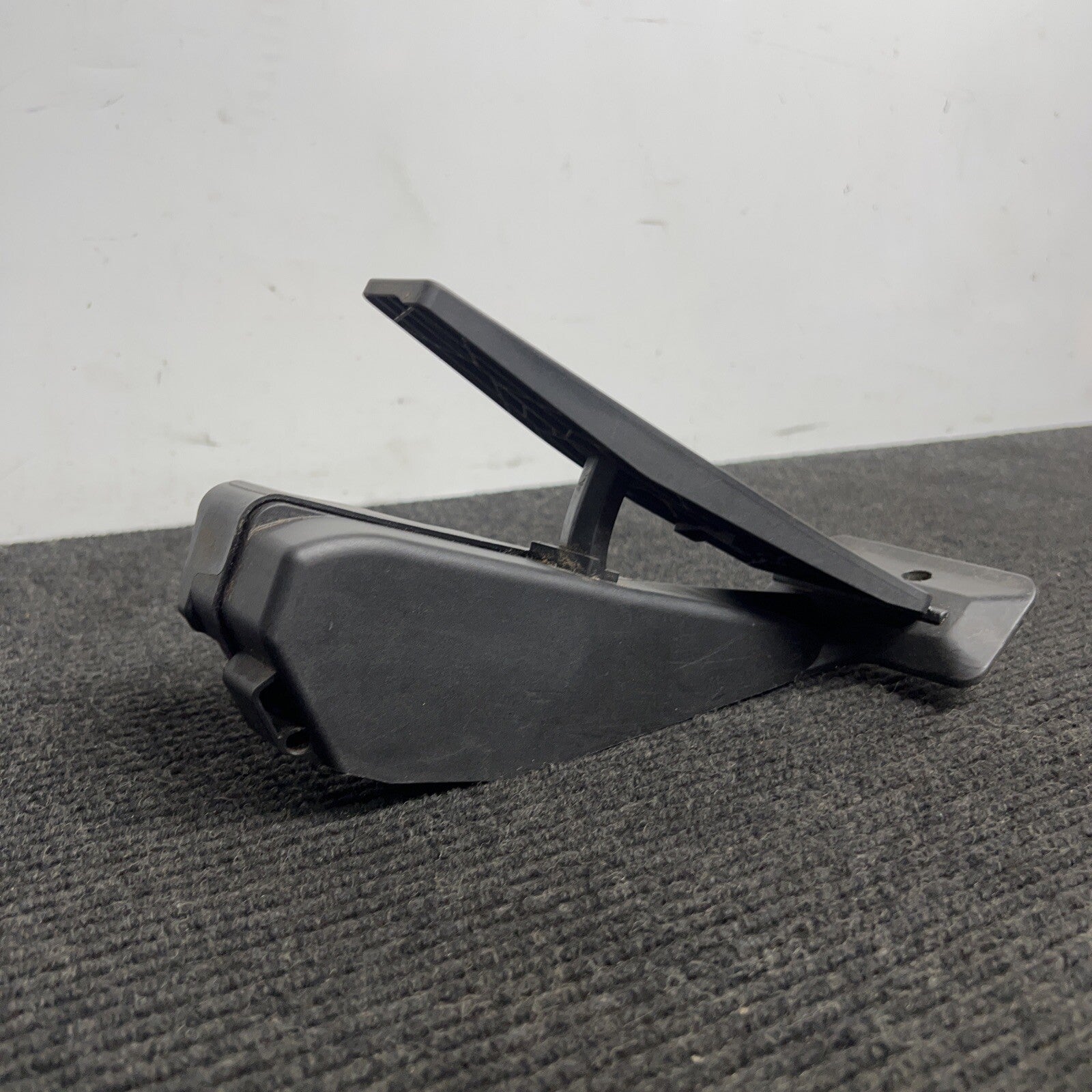 ☑️ Bmw E82 F88 128i 135i Gas Throttle Floor Pedal Lever Module Oem