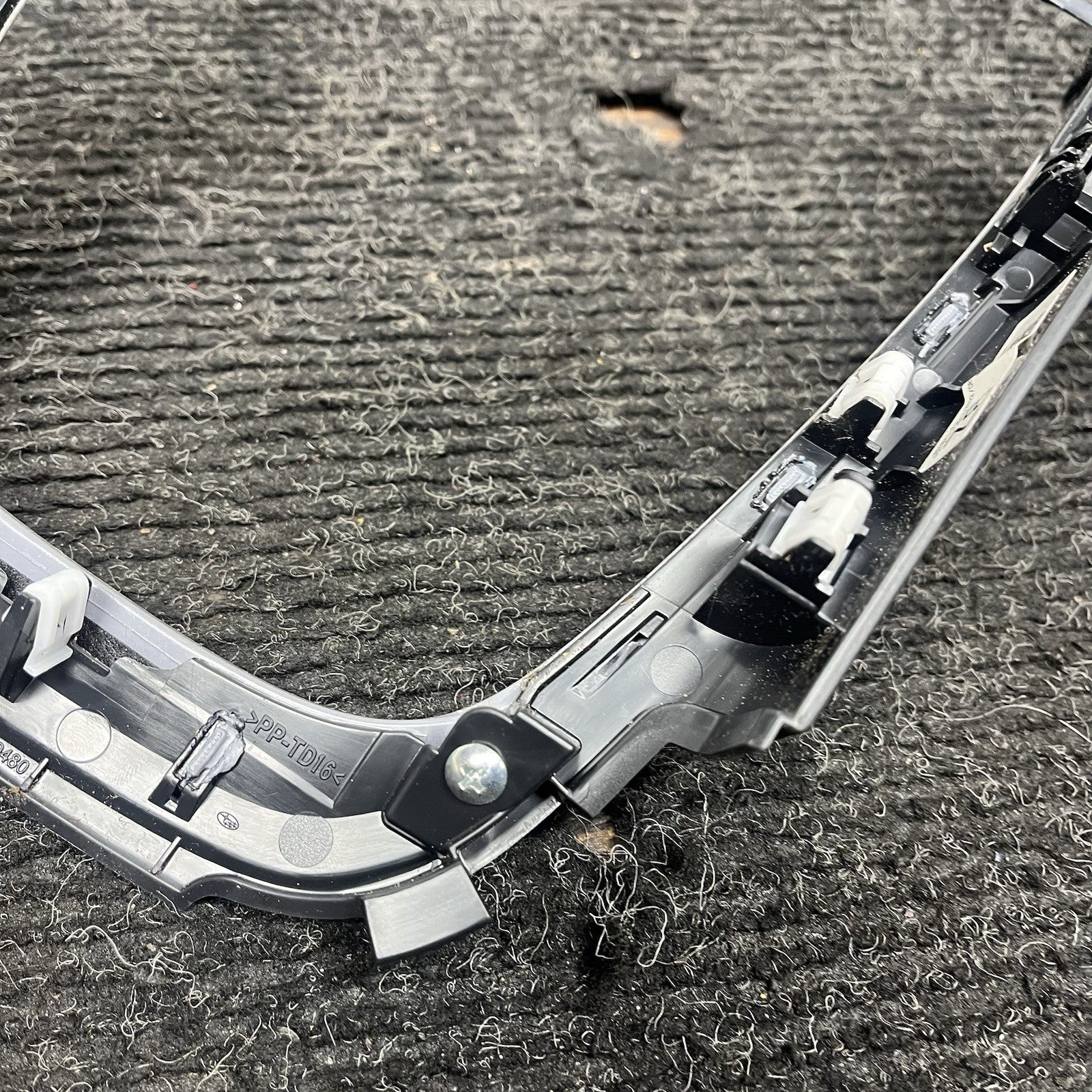 ☑️ 2022-2025 TOYOTA GR86 CENTER CONSOLE GEAR SHIFTER BEZEL TRIM S22009480