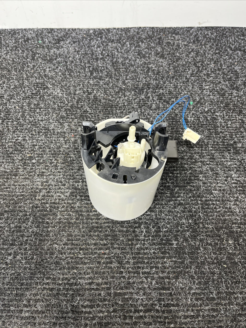 ☑️ 06-13 BMW E82 E88 E90 E91 E92 E93 128I 135I 328I 335I Fuel Pump Sending OEM