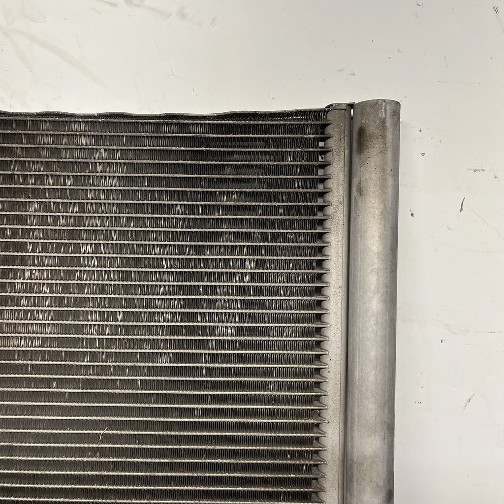 ☑️ 10-13 BMW X5 E70 AC Condenser Radiator OEM