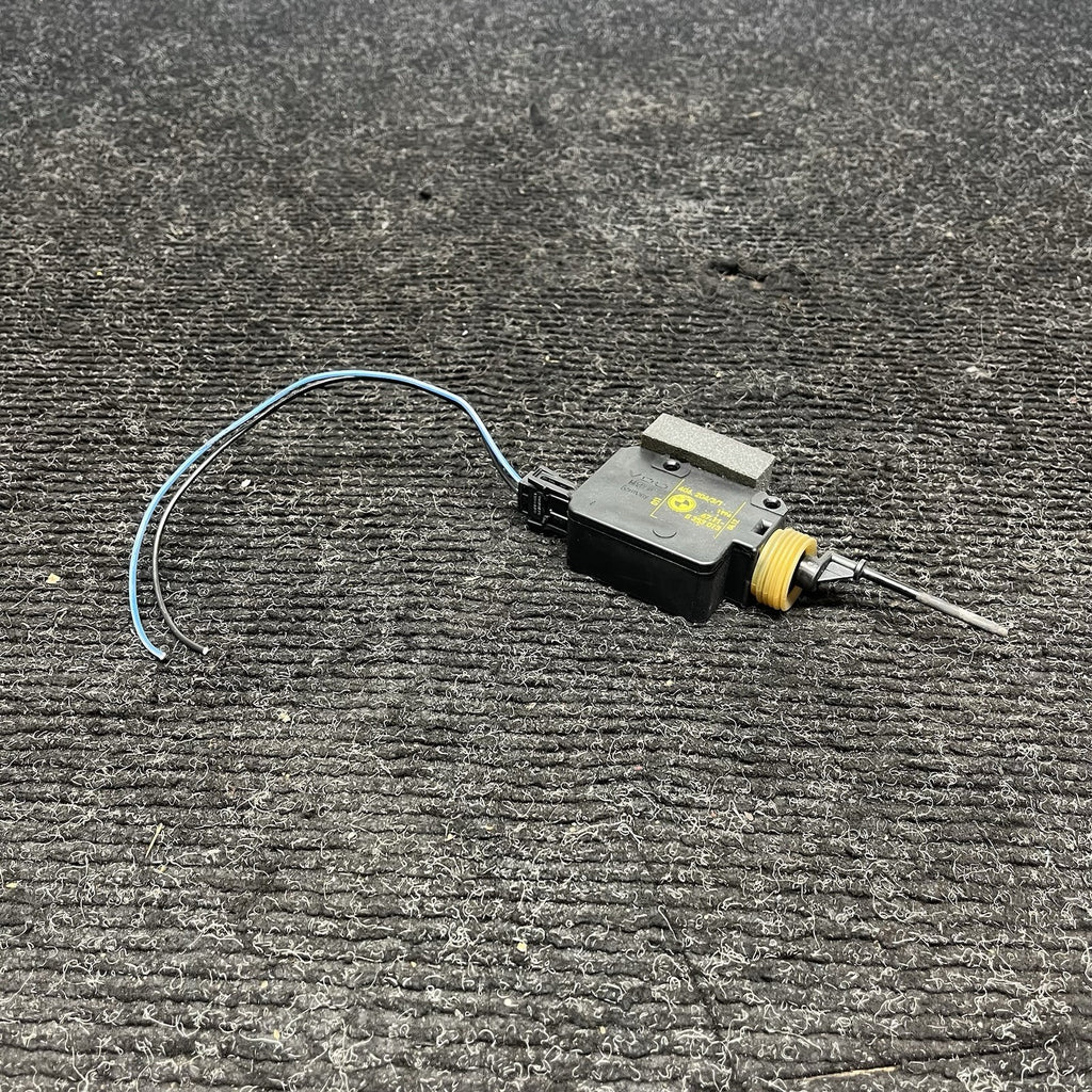 ☑️ BMW E36 92-96 Early Model Fuel Door Lock Actuator Gas Flap 8353013 M3 328 325