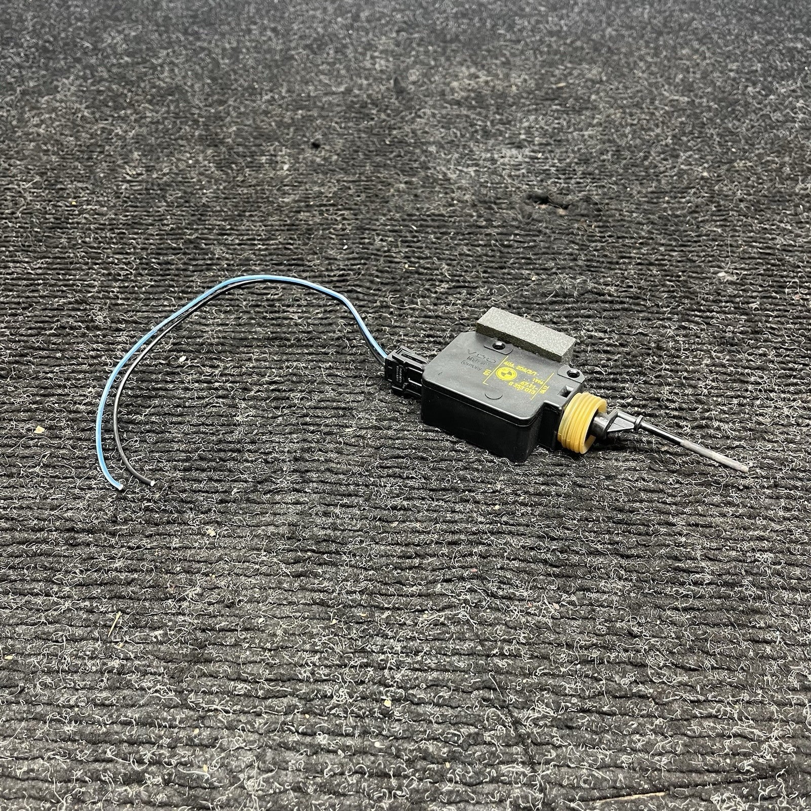 ☑️ BMW E36 92-96 Early Model Fuel Door Lock Actuator Gas Flap 8353013 M3 328 325