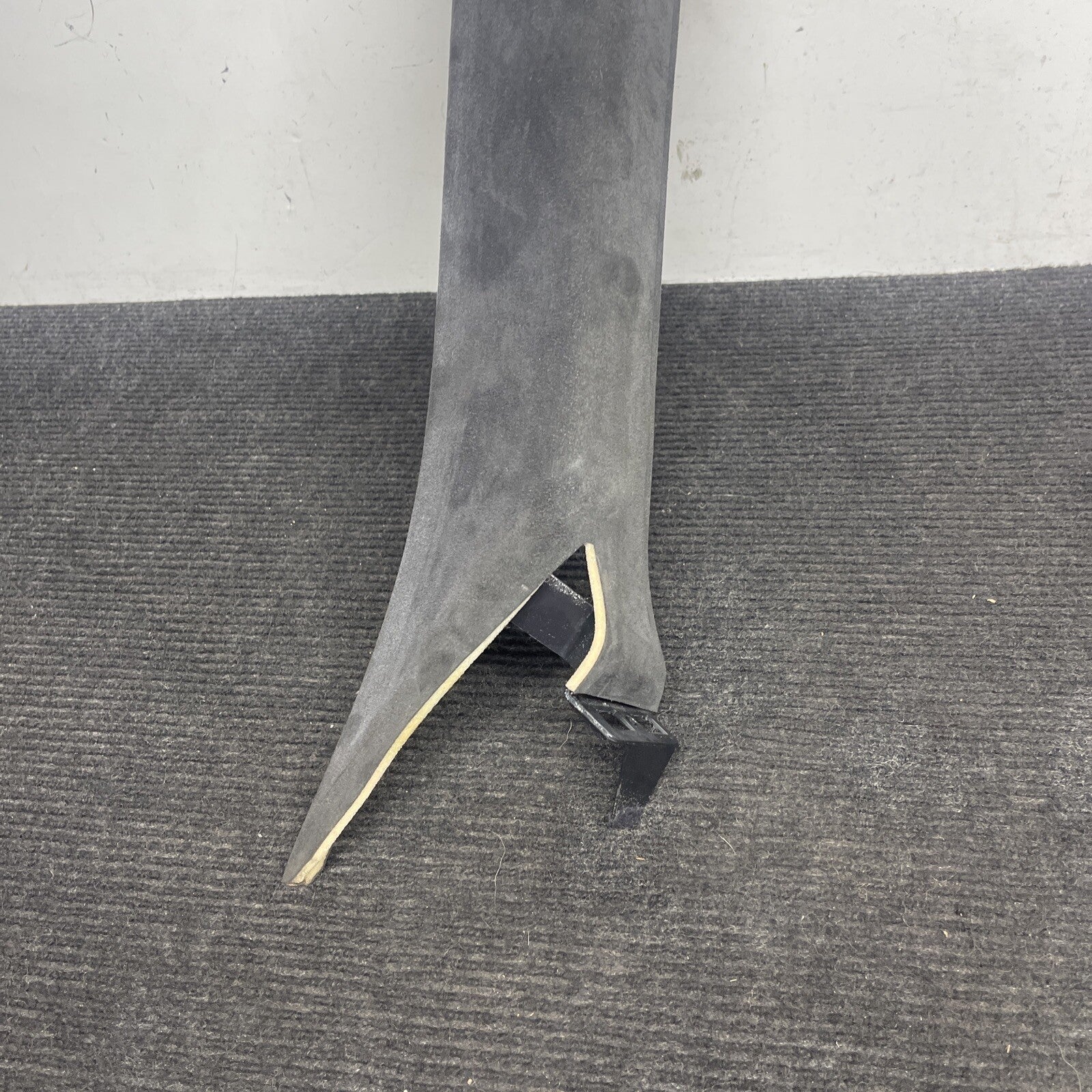 ☑️ MASERATI GHIBLI WINDSHIELD RIGHT SIDE A PILLAR TRIM COVER PANEL OEM 2014-2020