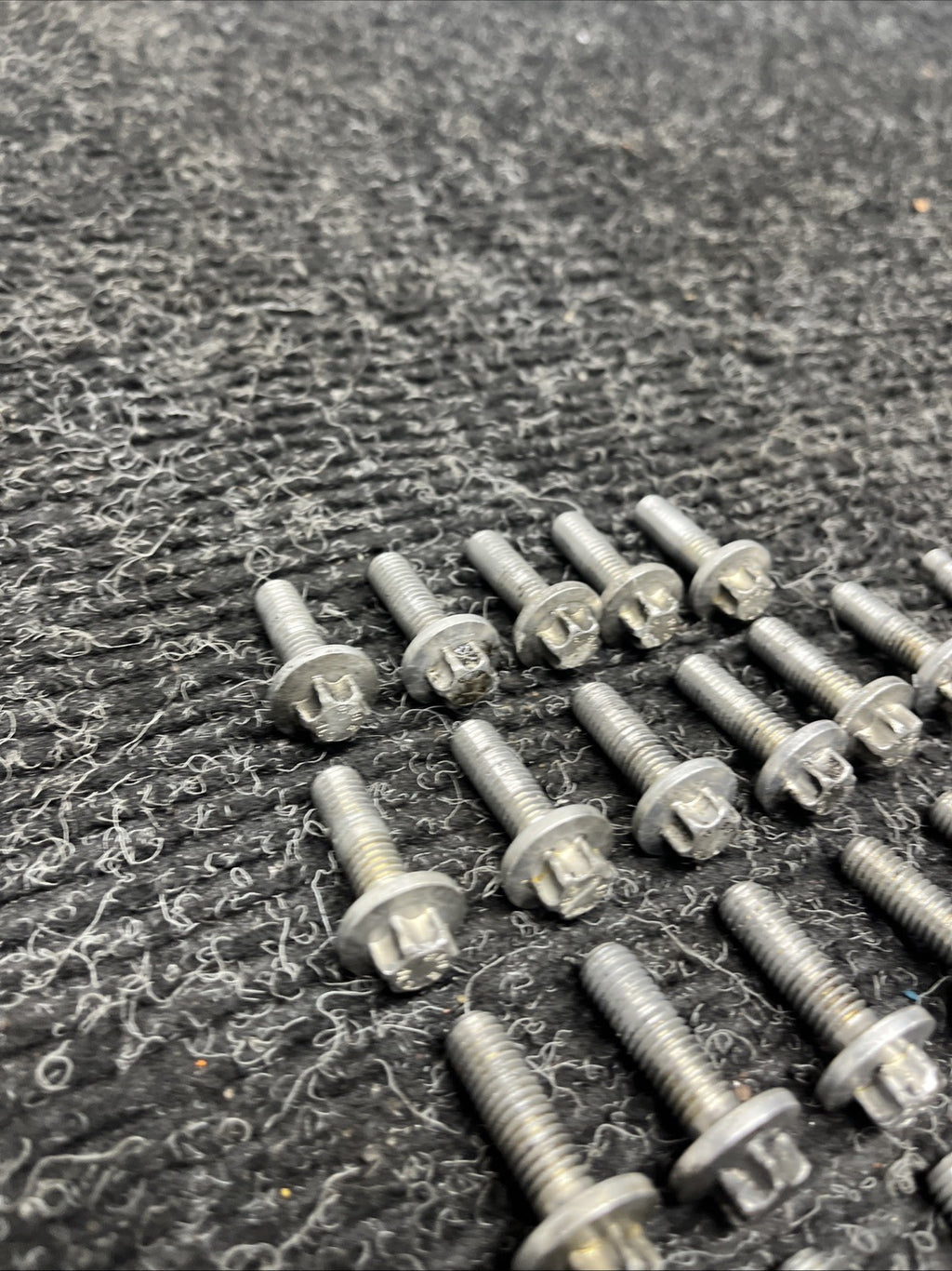 ☑️ 2007-2010 BMW 335i E90 E92 E93 E82 N54 Oil Pan Bolt  Complete Set OEM