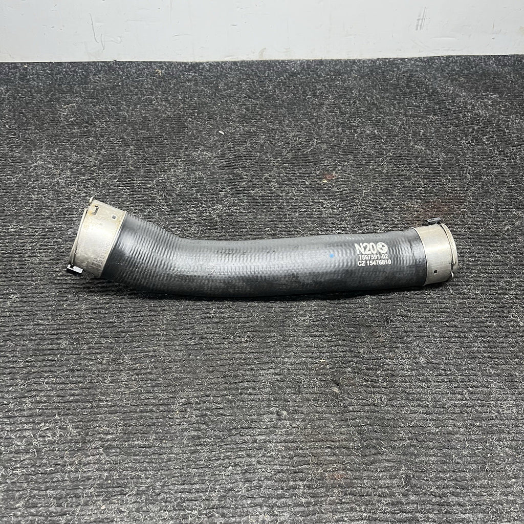 ☑️ 12-18 BMW F30 F32 320i 328i 428i Intercooler Charge Air Pipe Hose OEM 7597591