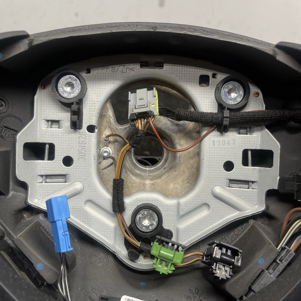 ☑️ BMW E84 X1 135i Sport Heater Steering Wheel Black w/ Switch 6853133 OEM