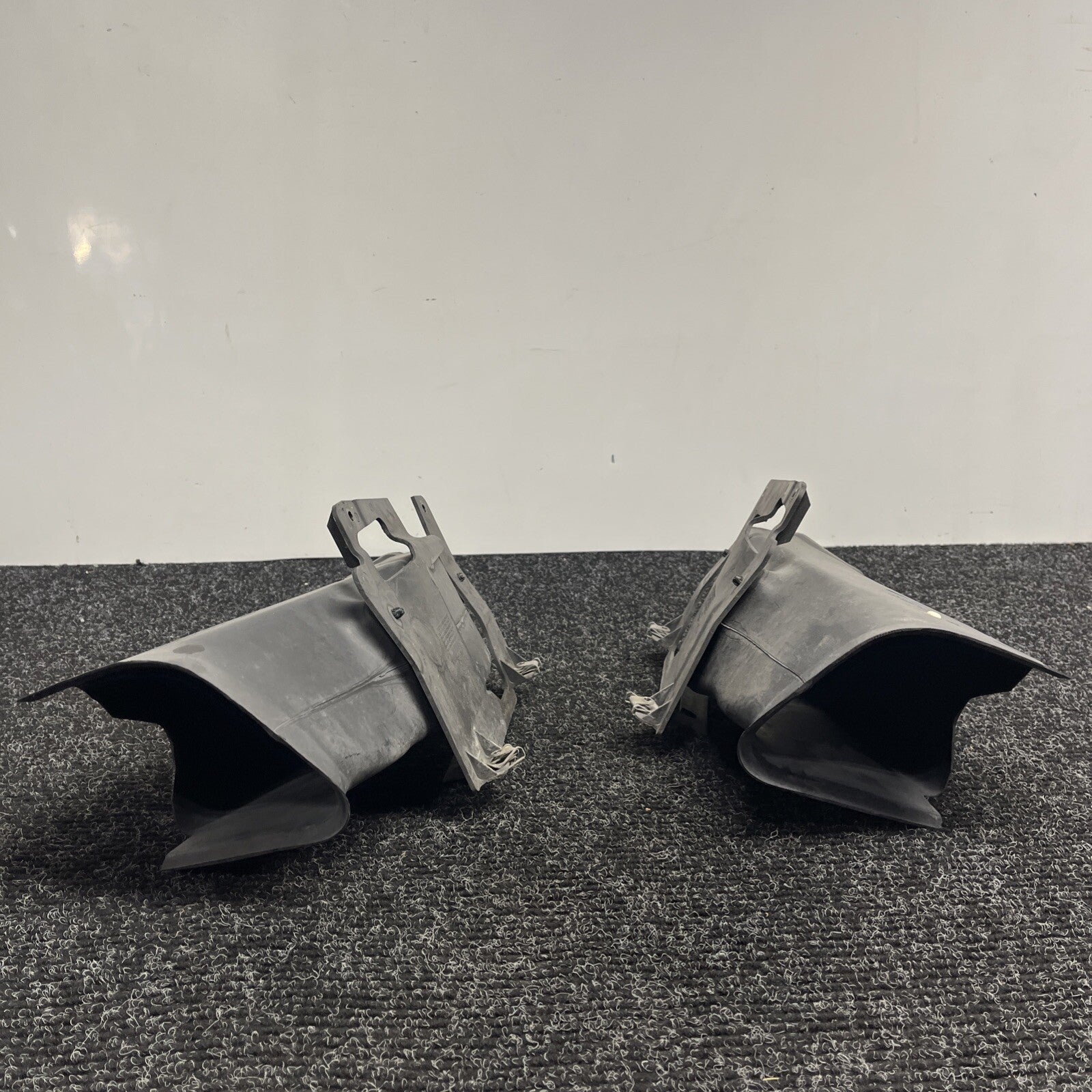 ☑️ 00-06 Genuine BMW 3 Series E46 Coupe Convertible M Sport Front Air Ducts PAIR